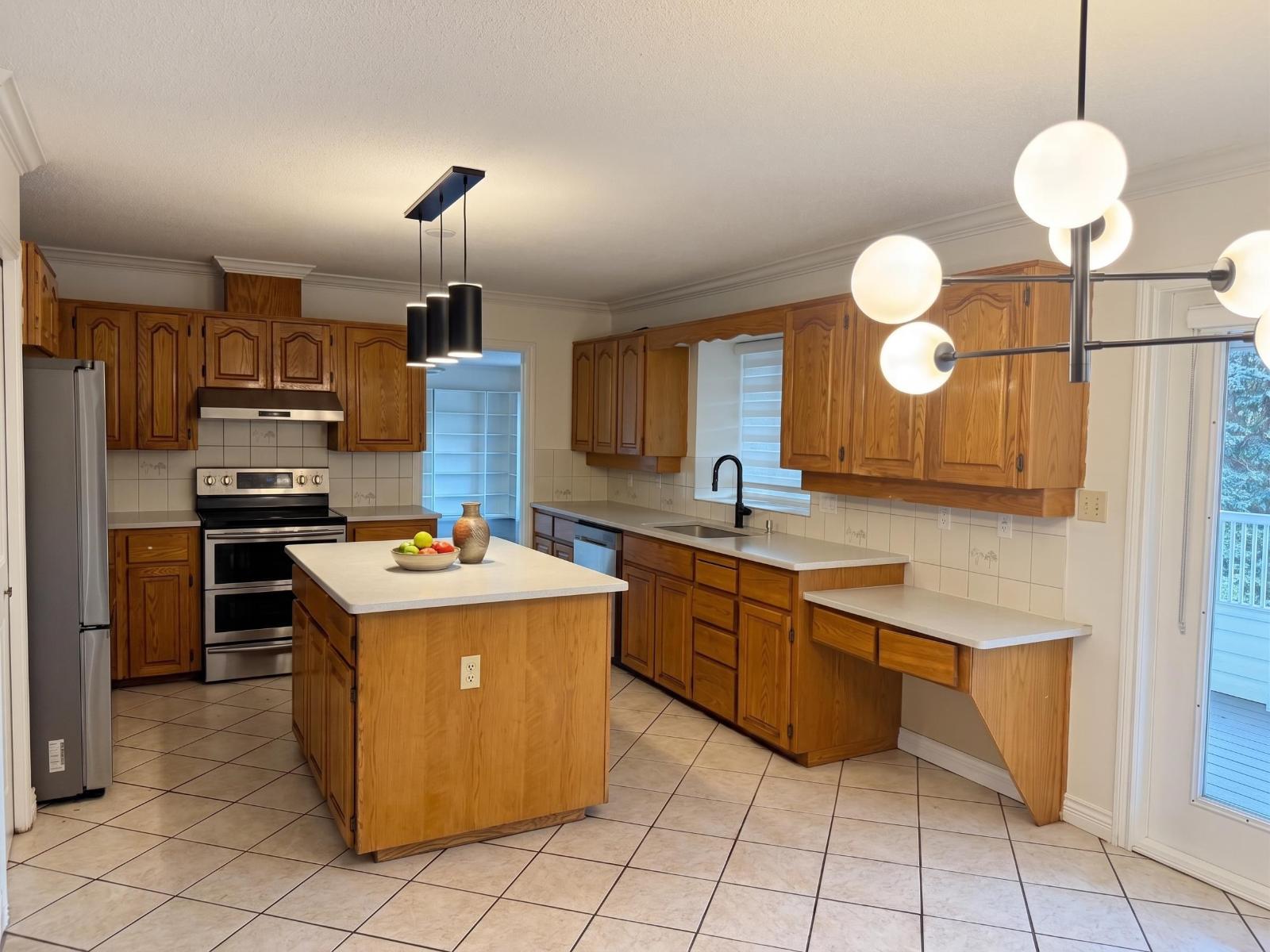 11411 Wellington Crescent, Surrey, British Columbia  V3R 9H1 - Photo 8 - R3158315