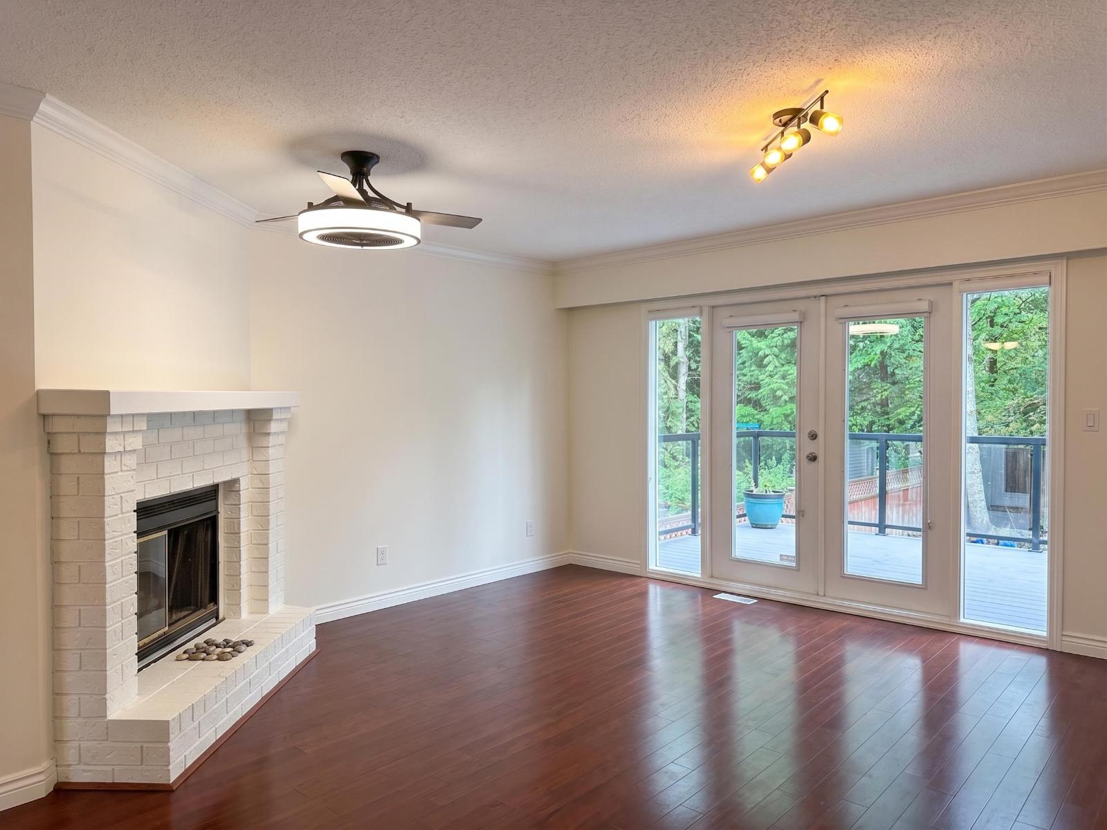 11411 Wellington Crescent, Surrey, British Columbia  V3R 9H1 - Photo 6 - R3158315