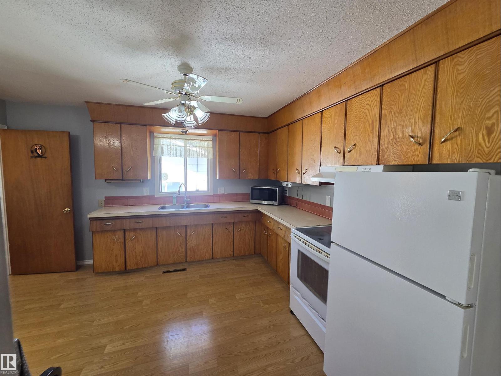 4721 44 Ave, Bonnyville Town, Alberta  T9N 1N8 - Photo 2 - E4507094