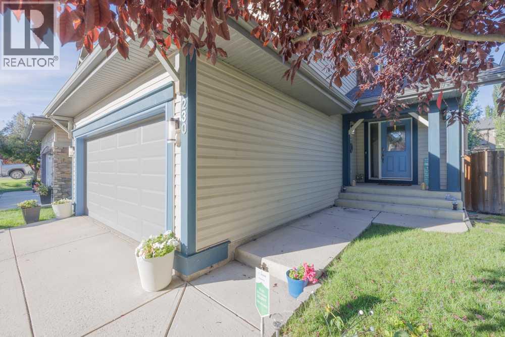 230 Auburn Bay Boulevard Se, Calgary, Alberta  T3M 0A7 - Photo 4 - A2341173