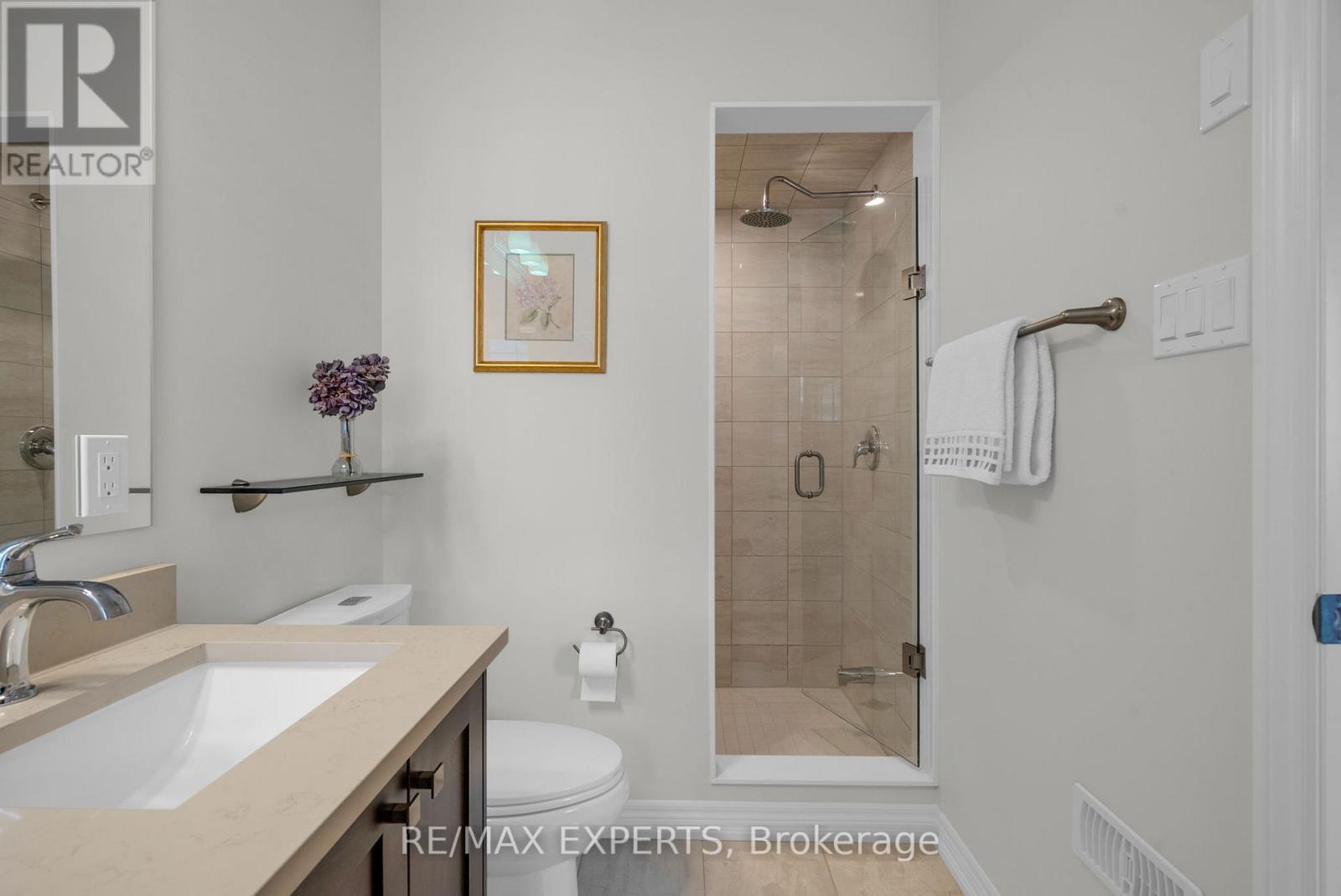 92 Robb Thompson Road, East Gwillimbury (Mt Albert), Ontario  L0G 1M0 - Photo 42 - N13745590