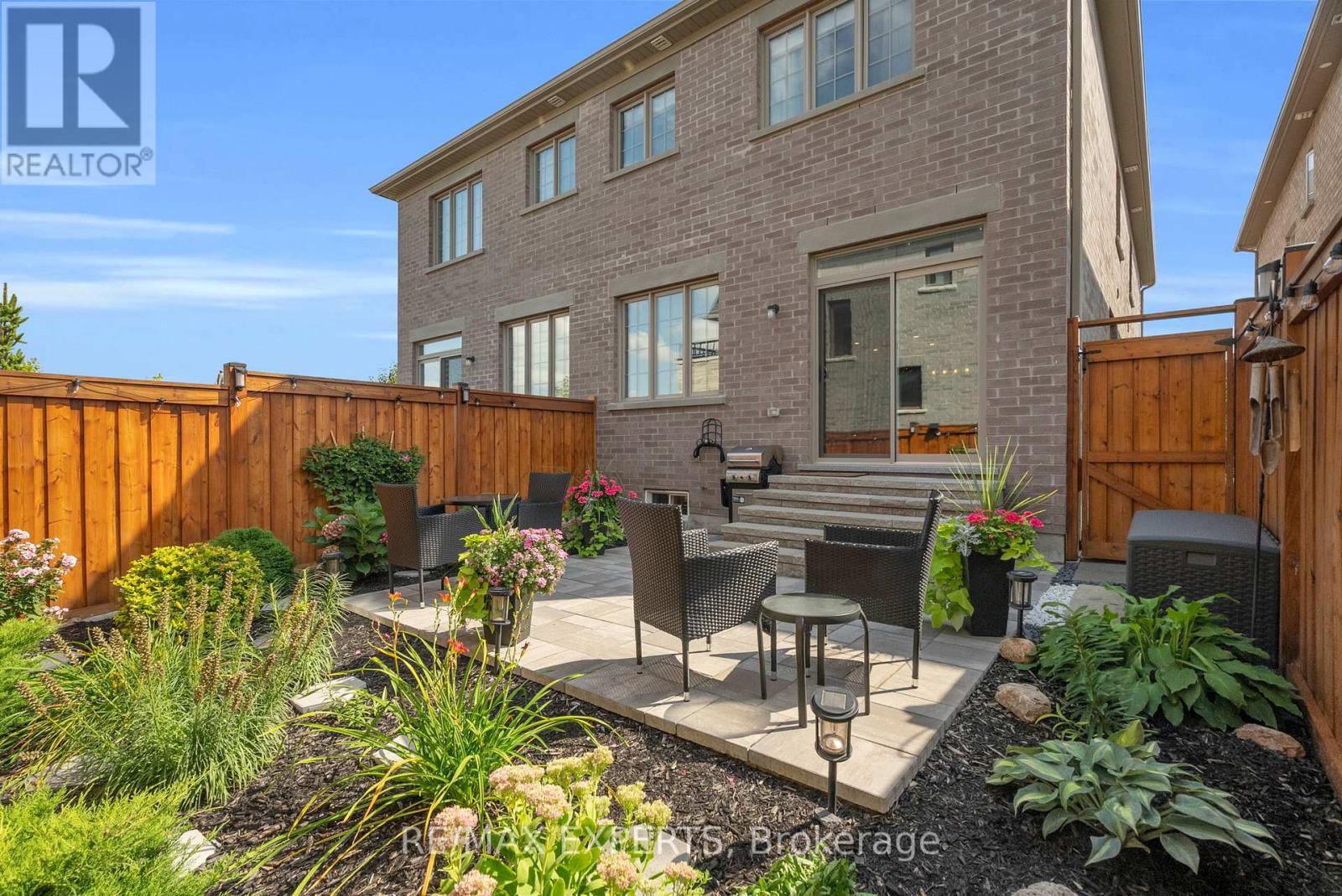 92 Robb Thompson Road, East Gwillimbury (Mt Albert), Ontario  L0G 1M0 - Photo 48 - N13745590