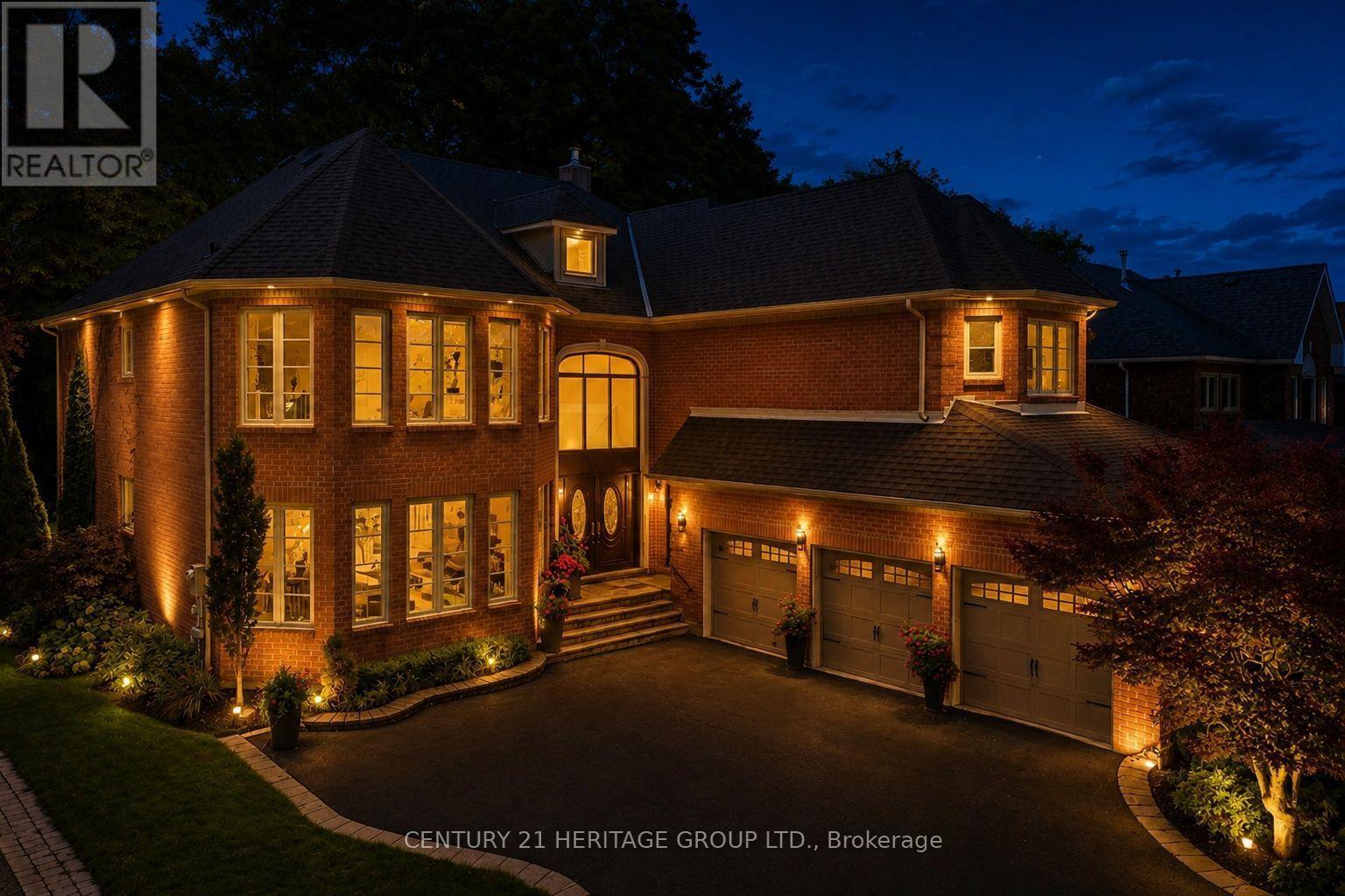 48 Carlyle Crescent, Aurora, Ontario  L4G 6P6 - Photo 2 - N13745624