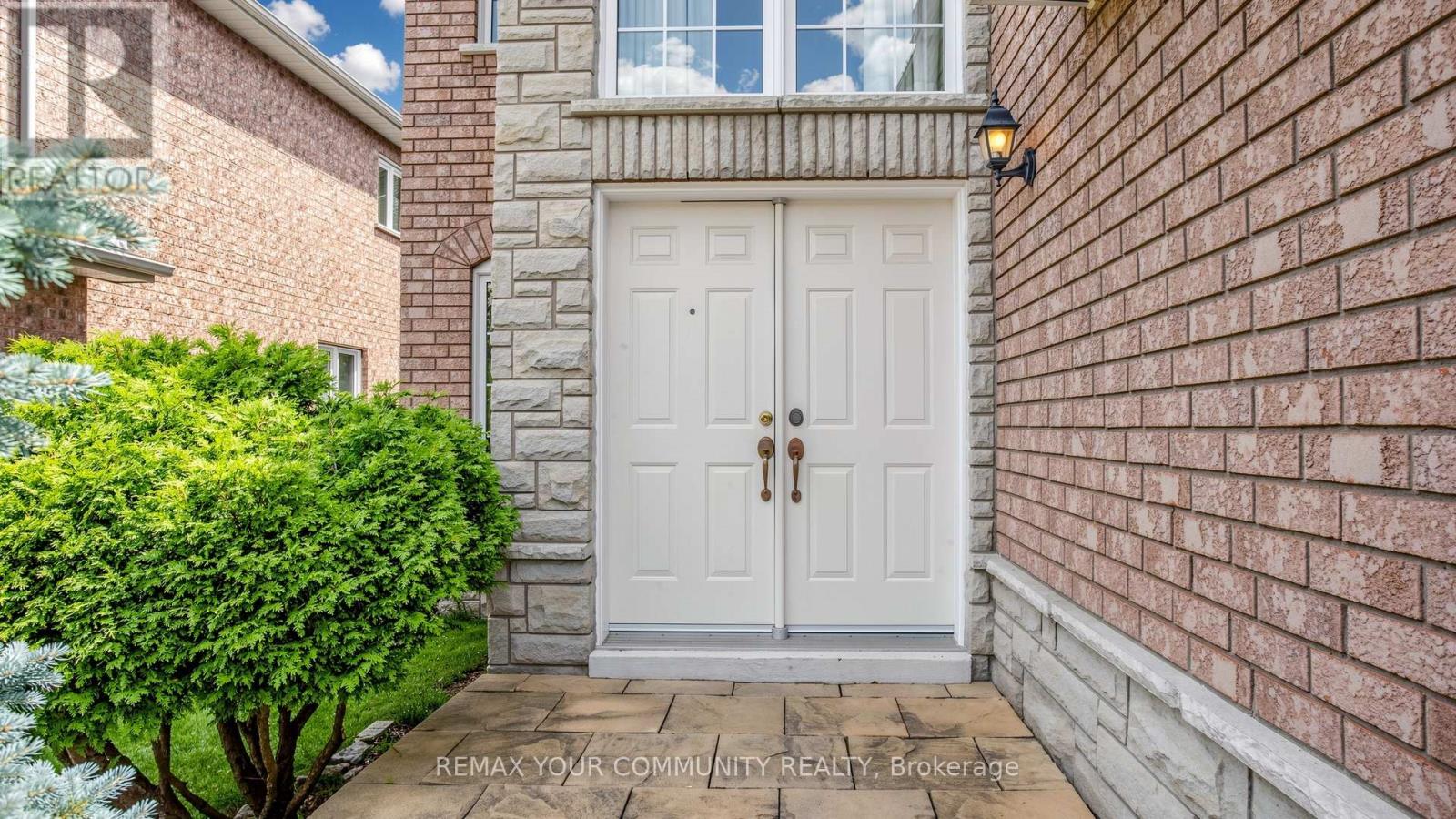 78 Zippora Drive, Richmond Hill, Ontario  L4S 2M7 - Photo 2 - N13745634