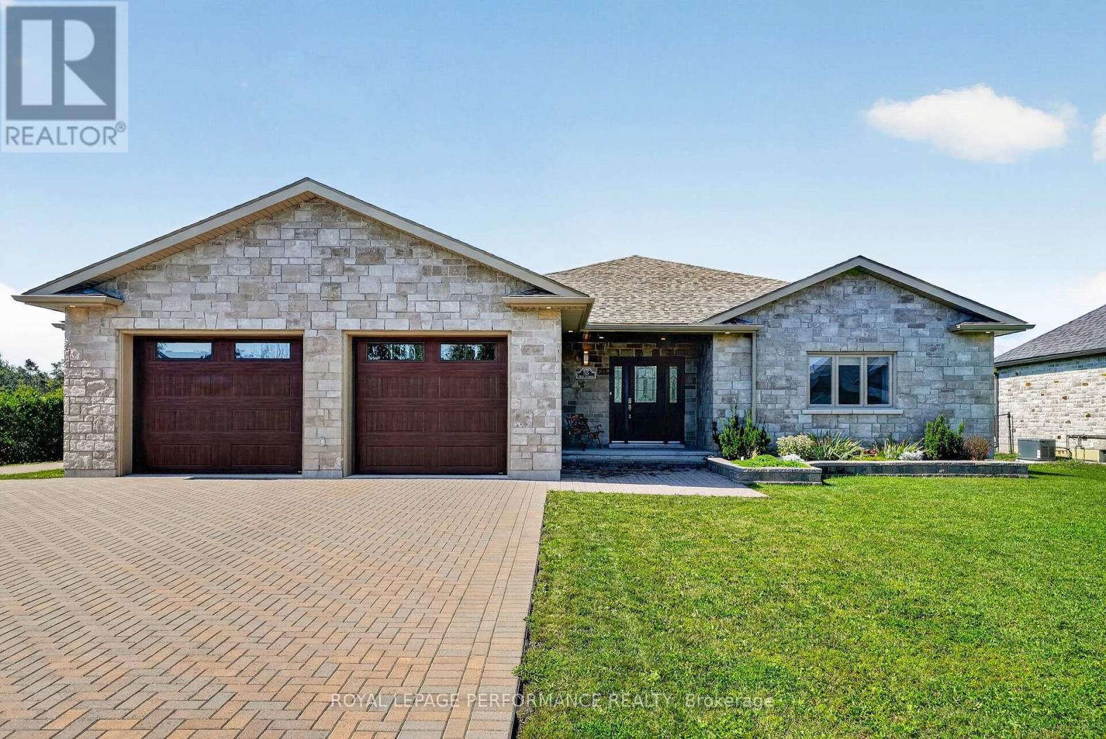 55 Dale Street, South Stormont, Ontario  K0C 1M0 - Photo 3 - X13711018