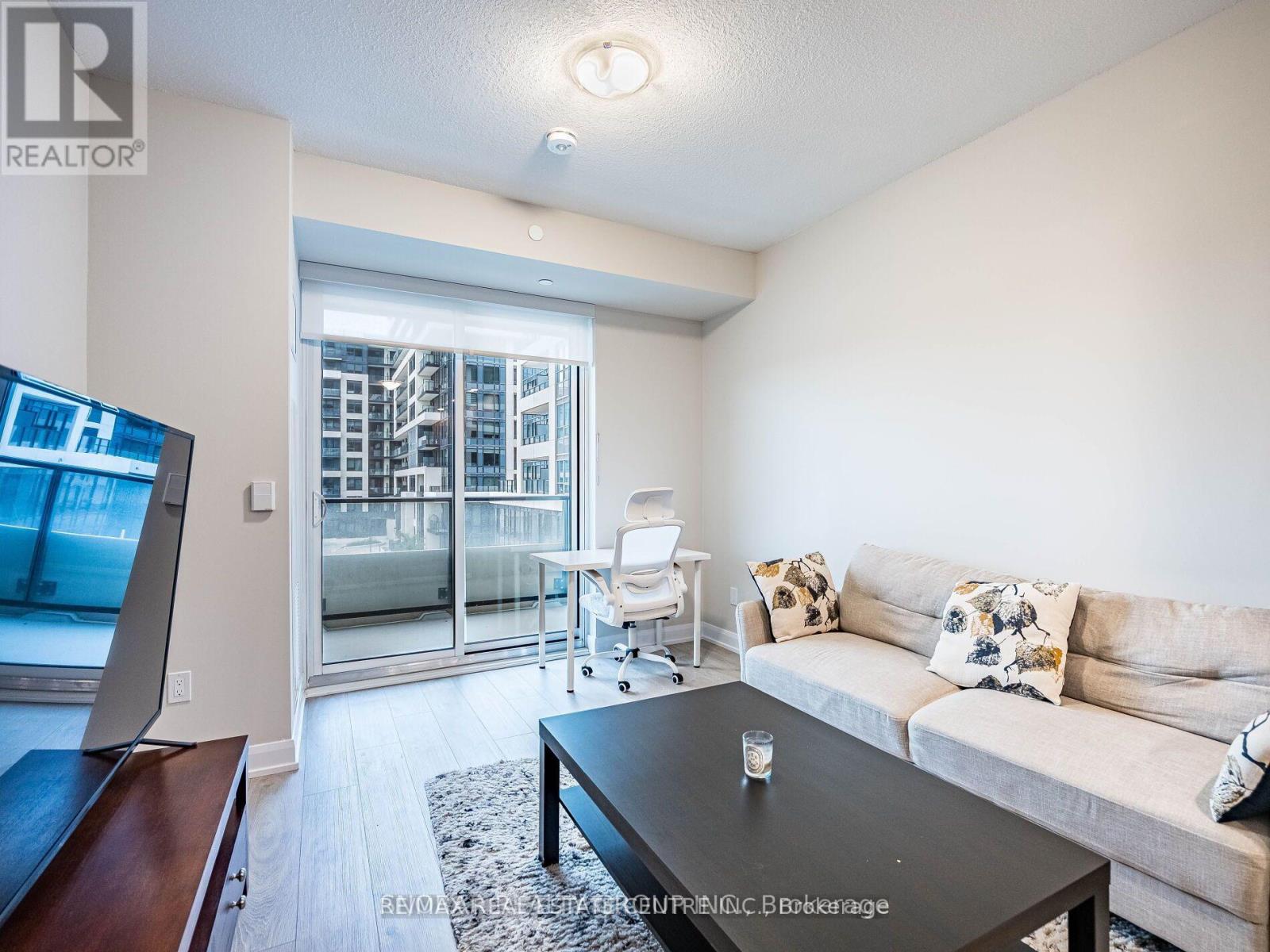327 - 3220 William Coltson Avenue N, Oakville, Ontario L6H 7C2 - Photo 13 - W13745576