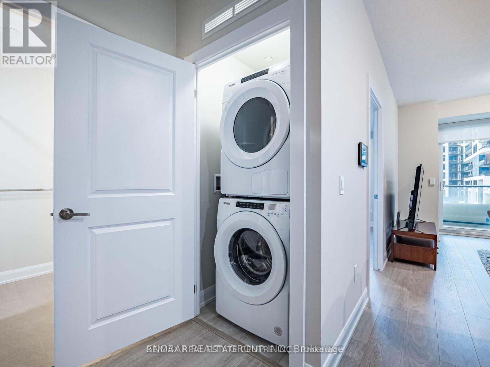 327 - 3220 William Coltson Avenue N, Oakville, Ontario L6H 7C2 - Photo 18 - W13745576
