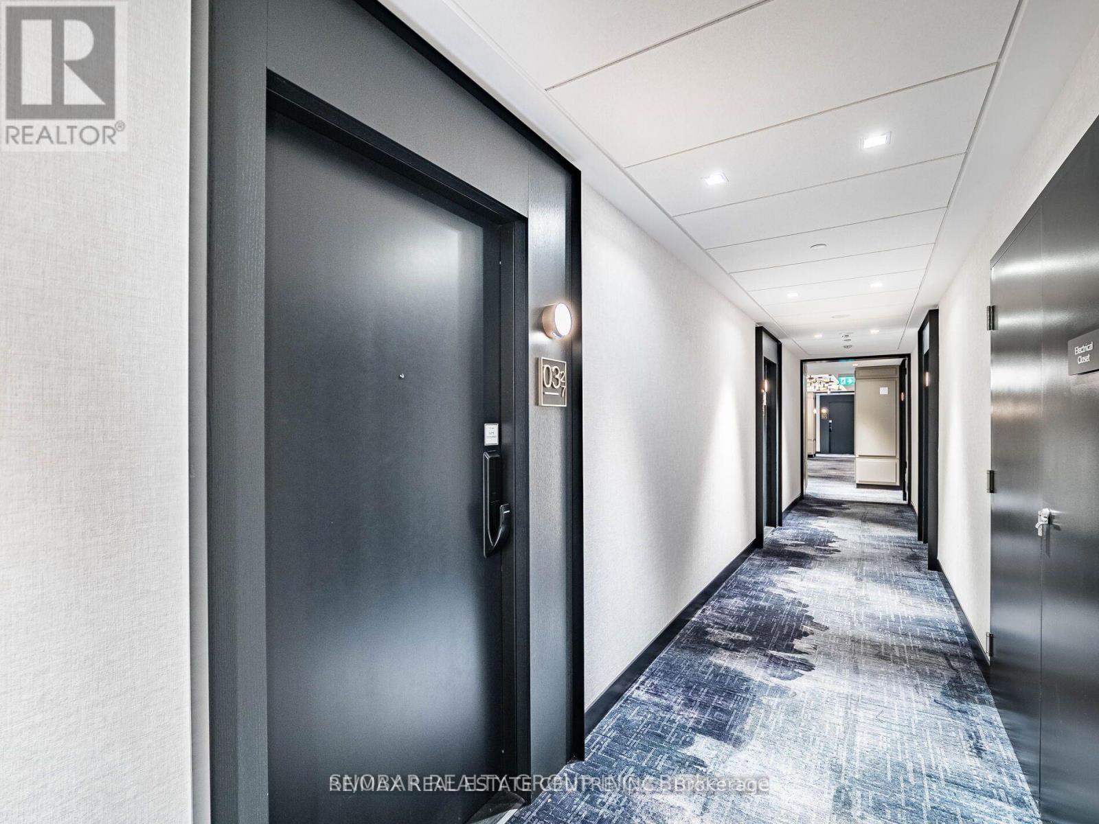 327 - 3220 William Coltson Avenue N, Oakville, Ontario L6H 7C2 - Photo 6 - W13745576