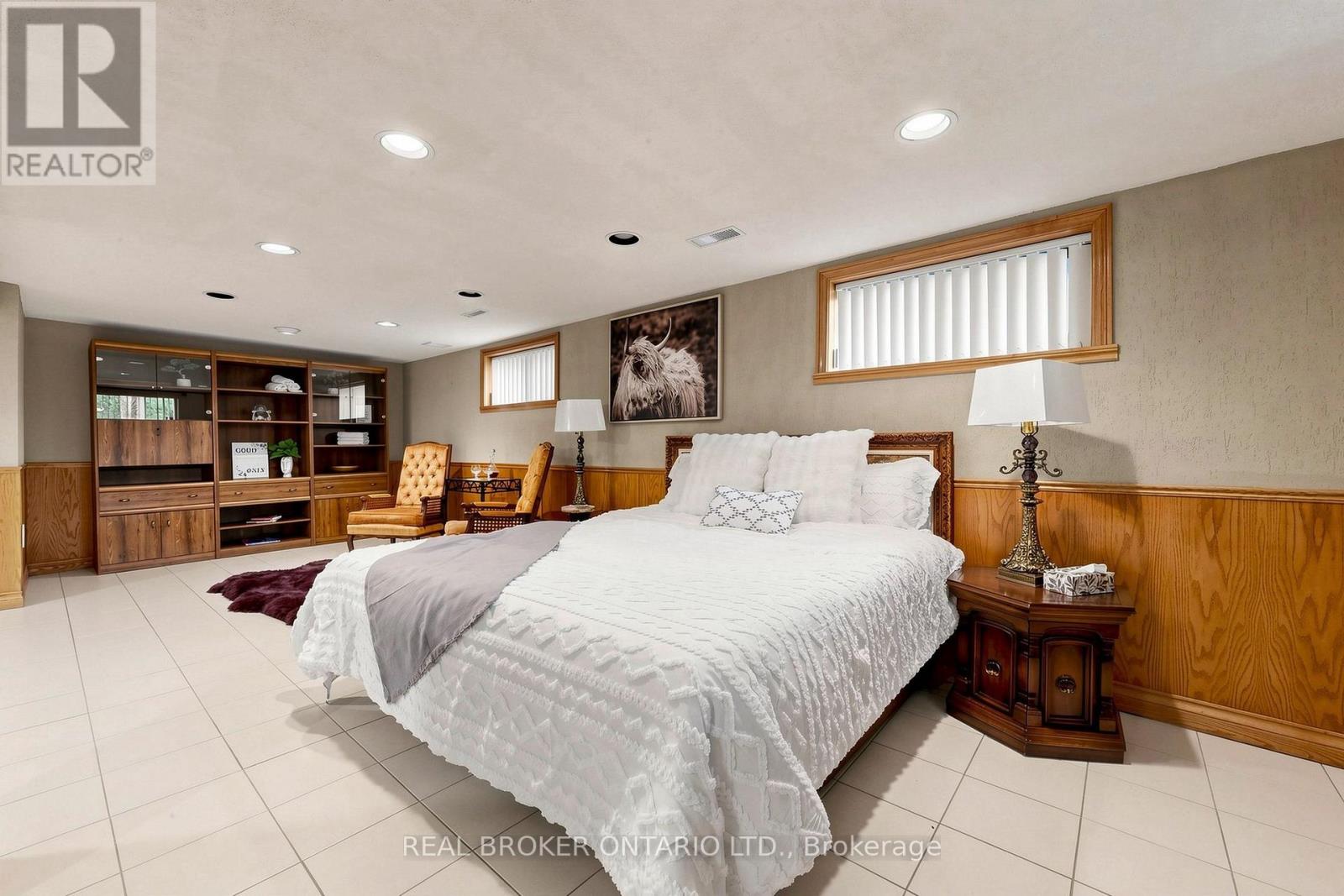 2 Dorking Crescent, Toronto, Ontario  M3M 2B6 - Photo 36 - W13745578