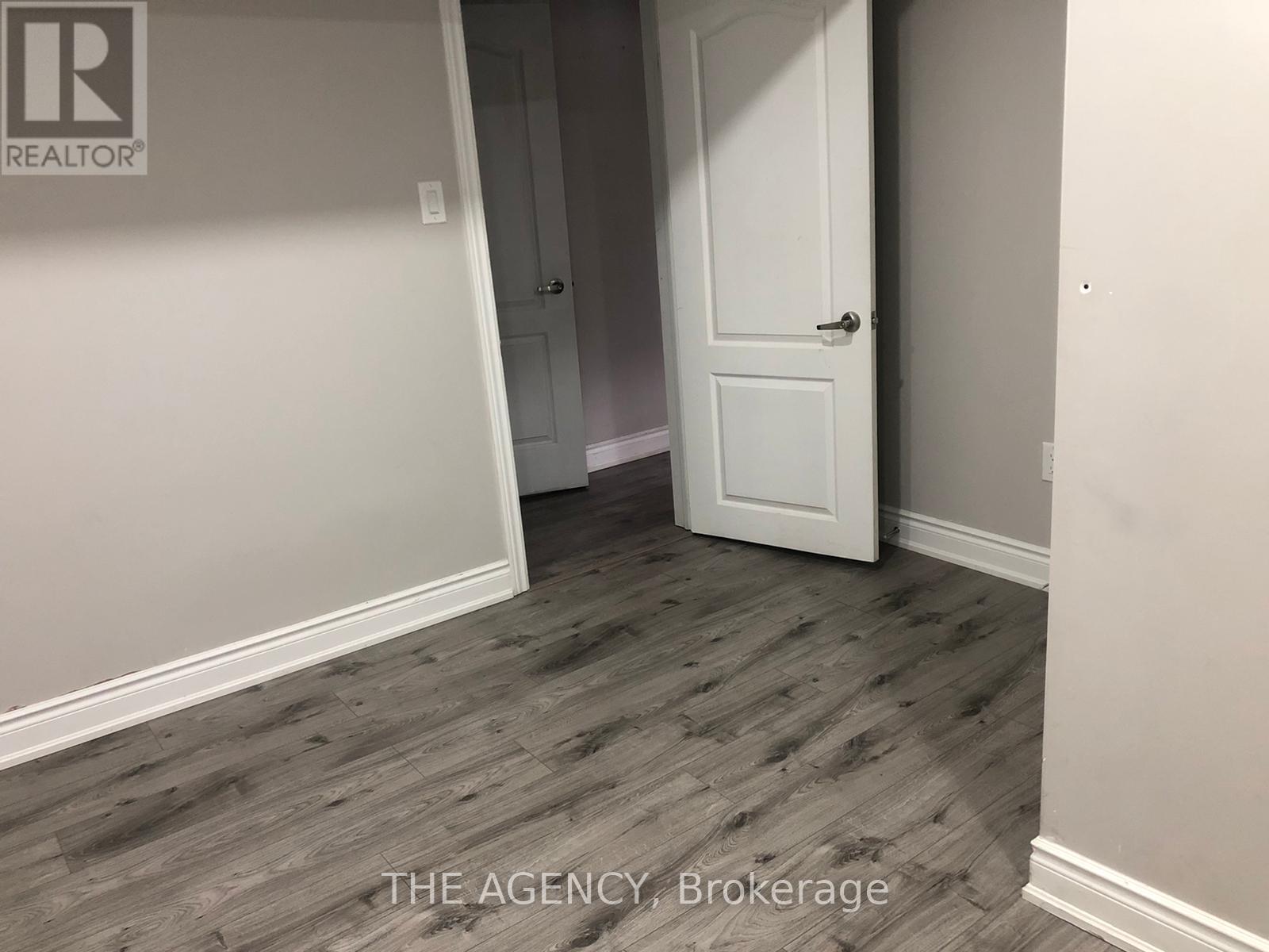 Lower - 6 Fernbank Road, Brampton, Ontario  L6T 2G9 - Photo 7 - W13745582