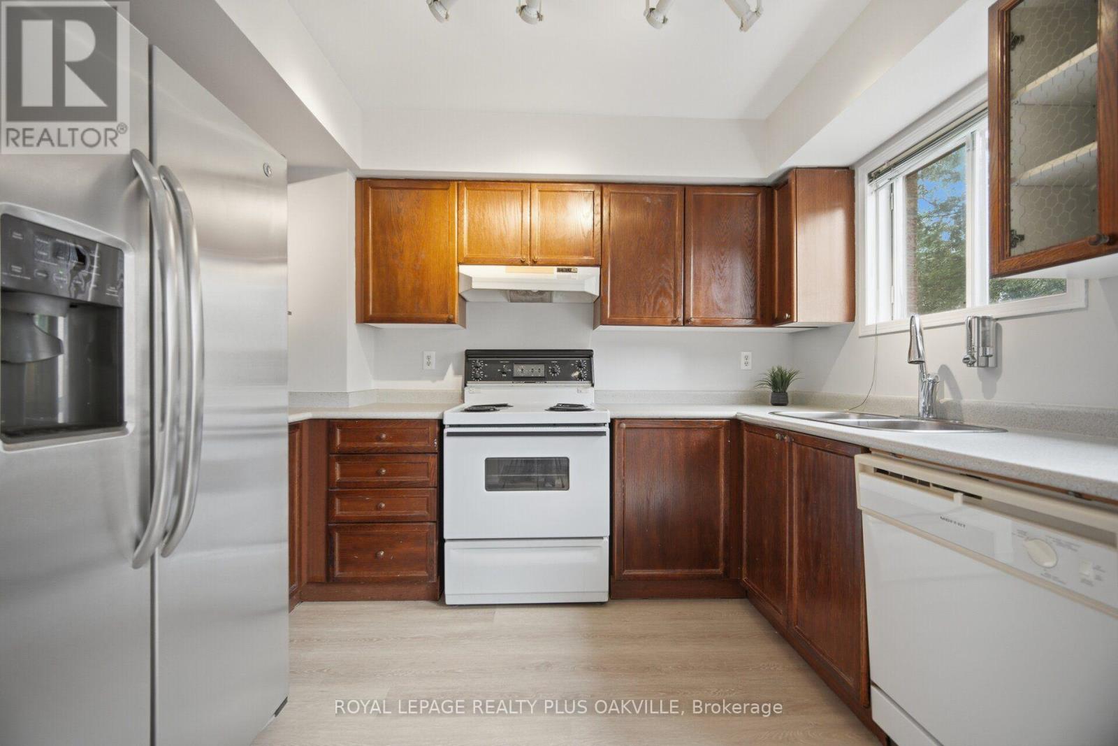 108 - 1050 Bristol Road W, Mississauga, Ontario  L5V 2E8 - Photo 15 - W13745638