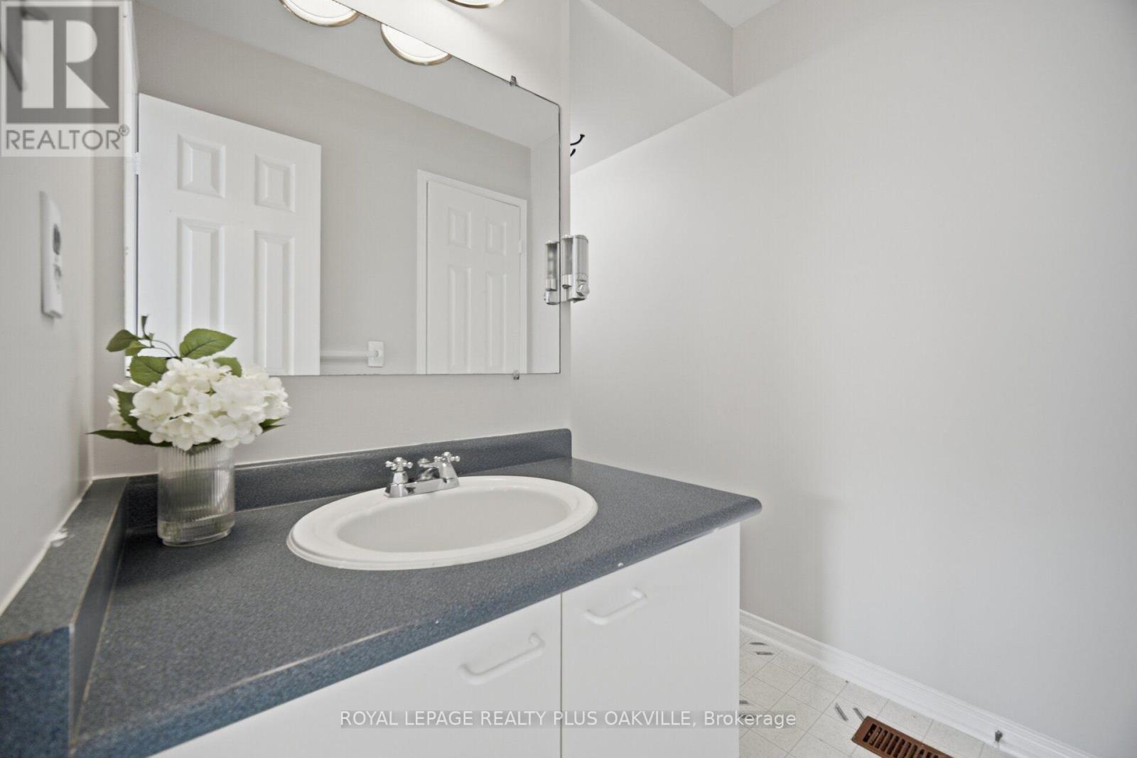 108 - 1050 Bristol Road W, Mississauga, Ontario  L5V 2E8 - Photo 29 - W13745638