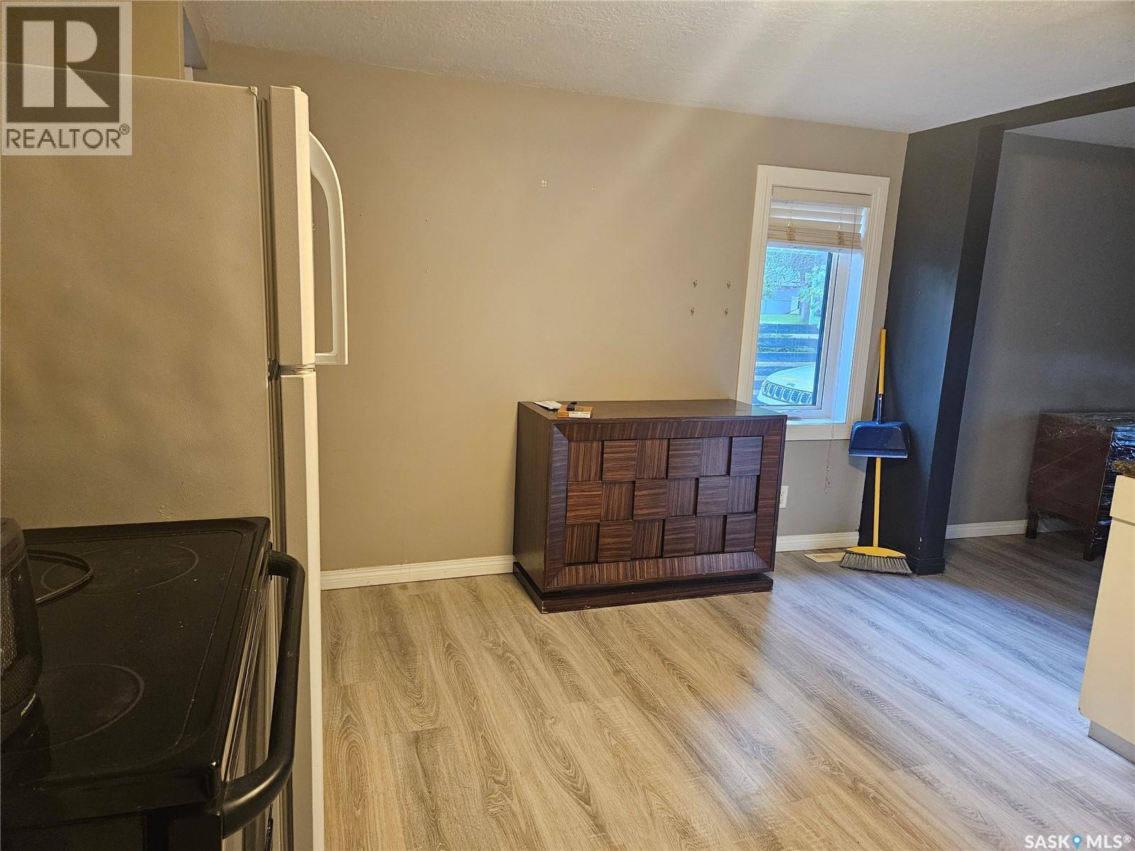 1017 Coteau Street W, Moose Jaw, Saskatchewan  S6H 5G3 - Photo 8 - SK044983