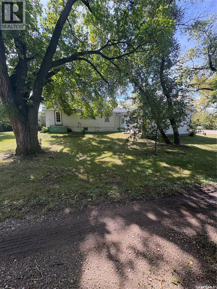 100 Water Street, Wolseley, Saskatchewan  S0G 5H0 - Photo 37 - SK047462