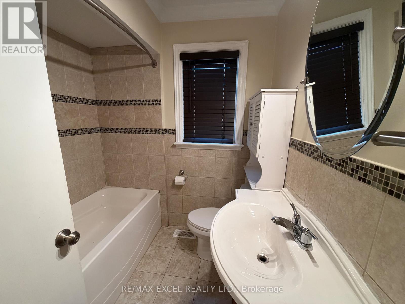 23 Linelle Street, Toronto, Ontario  M2N 2J4 - Photo 10 - C13744248