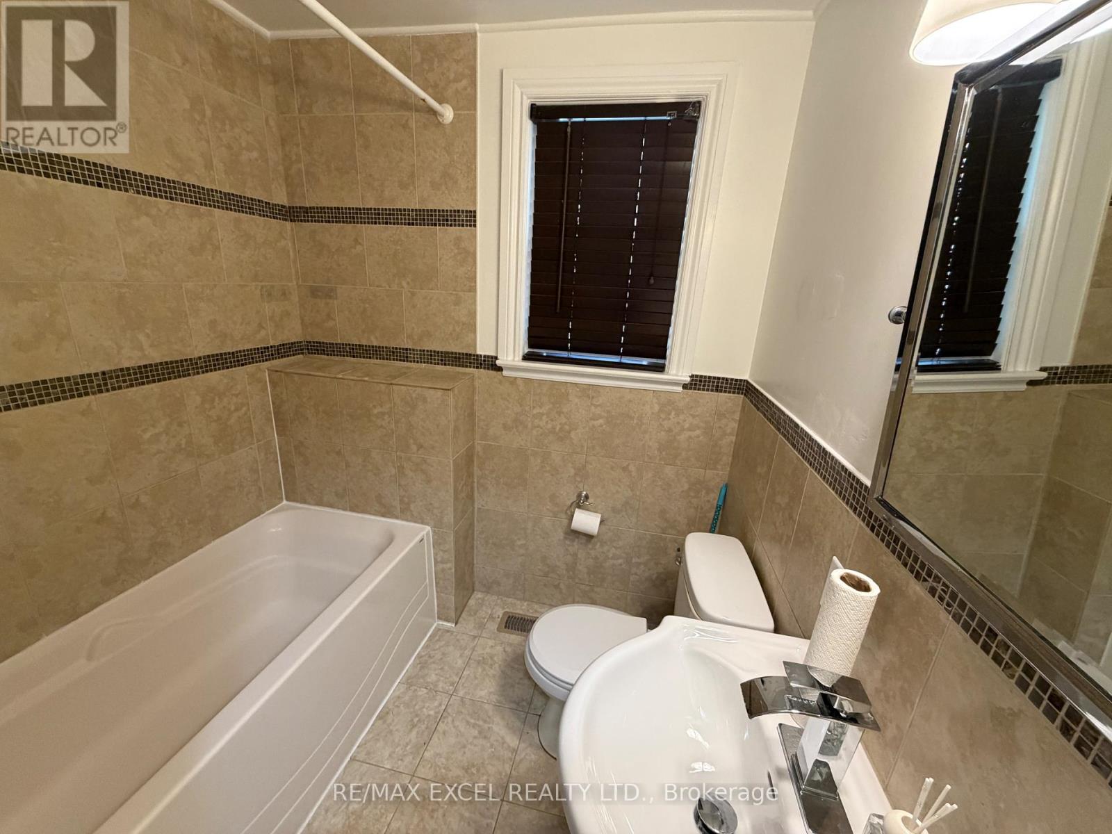23 Linelle Street, Toronto, Ontario  M2N 2J4 - Photo 19 - C13744248