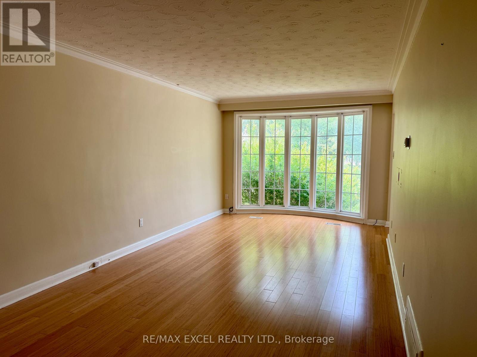 23 Linelle Street, Toronto, Ontario  M2N 2J4 - Photo 4 - C13744248