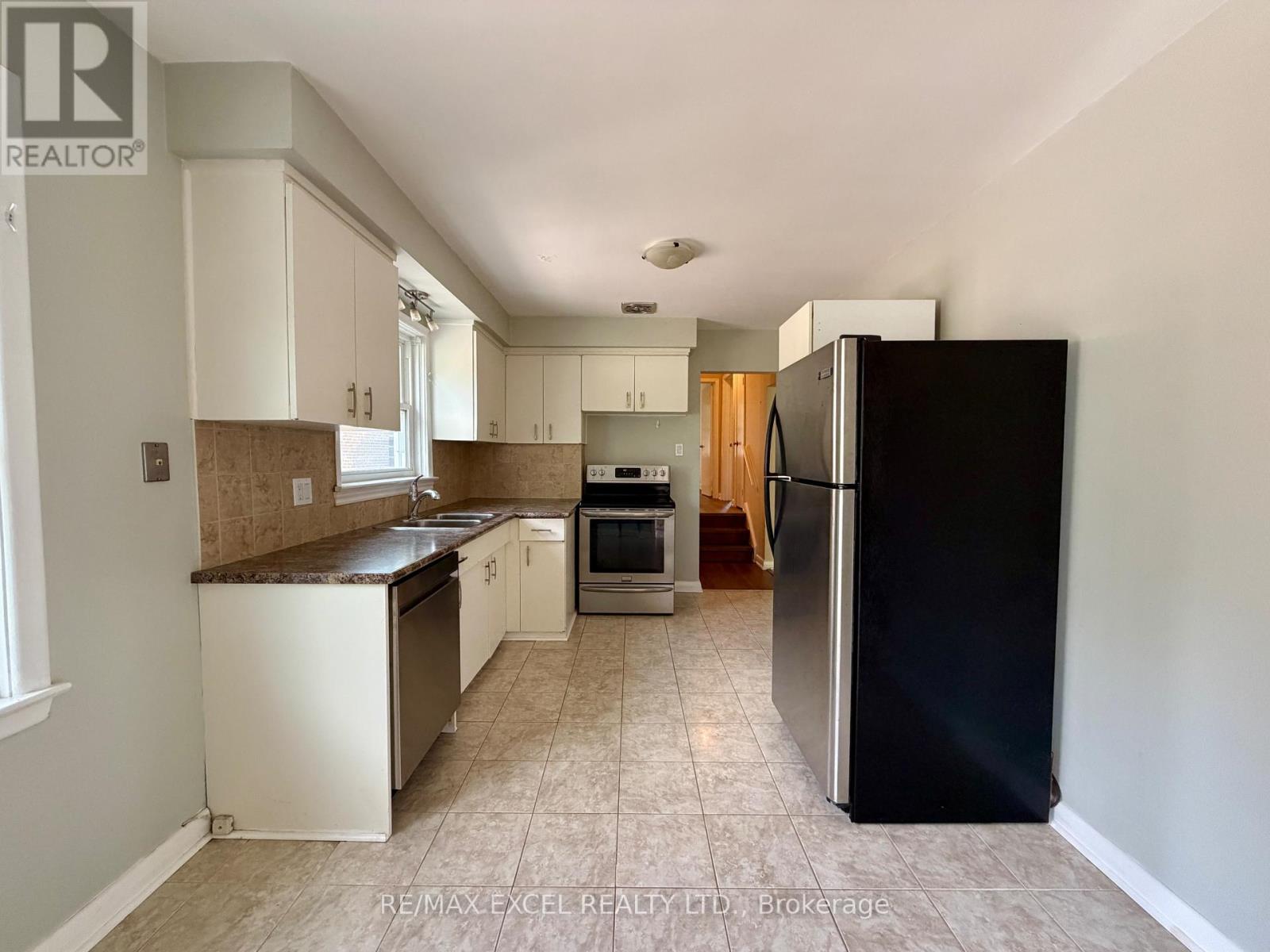 23 Linelle Street, Toronto, Ontario  M2N 2J4 - Photo 6 - C13744248
