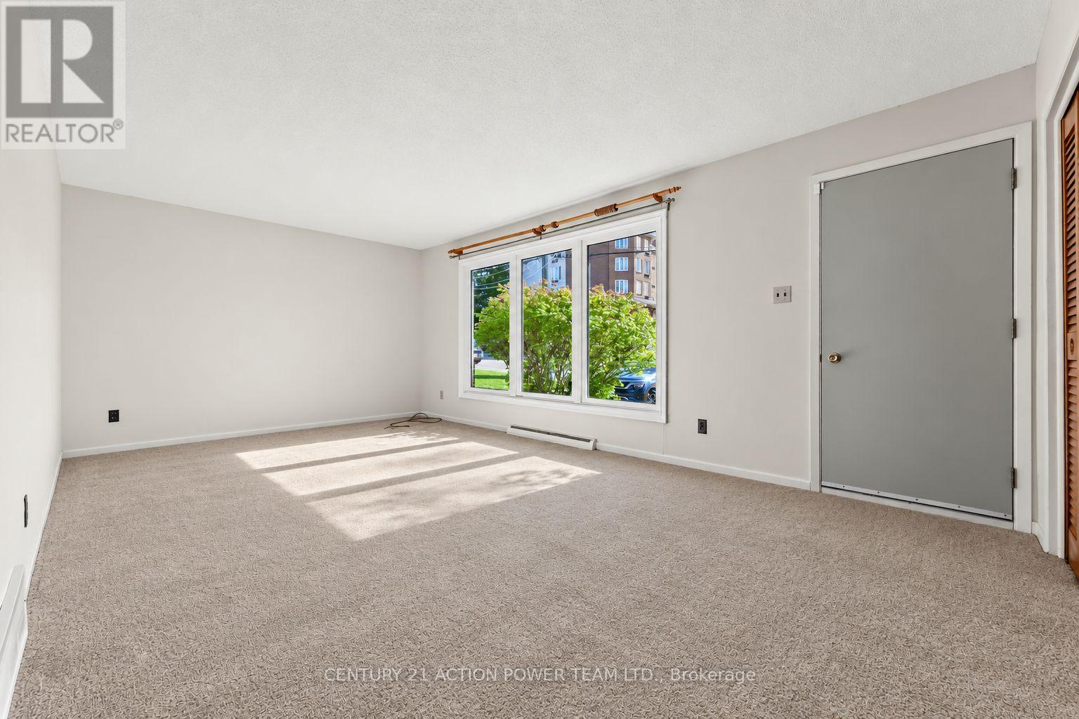 1349 Belcourt Boulevard S, Ottawa, Ontario  K1C 1L8 - Photo 11 - X13745196