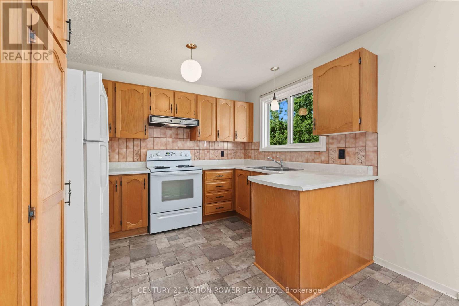 1349 Belcourt Boulevard S, Ottawa, Ontario  K1C 1L8 - Photo 8 - X13745196