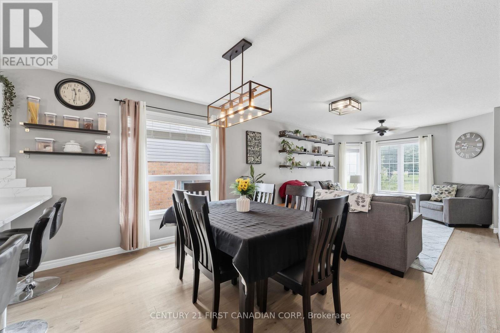 102 Watson Street, Lucan Biddulph, Ontario  N0M 2J0 - Photo 13 - X13745826