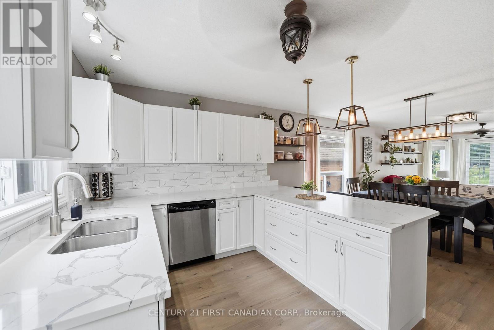 102 Watson Street, Lucan Biddulph, Ontario  N0M 2J0 - Photo 16 - X13745826