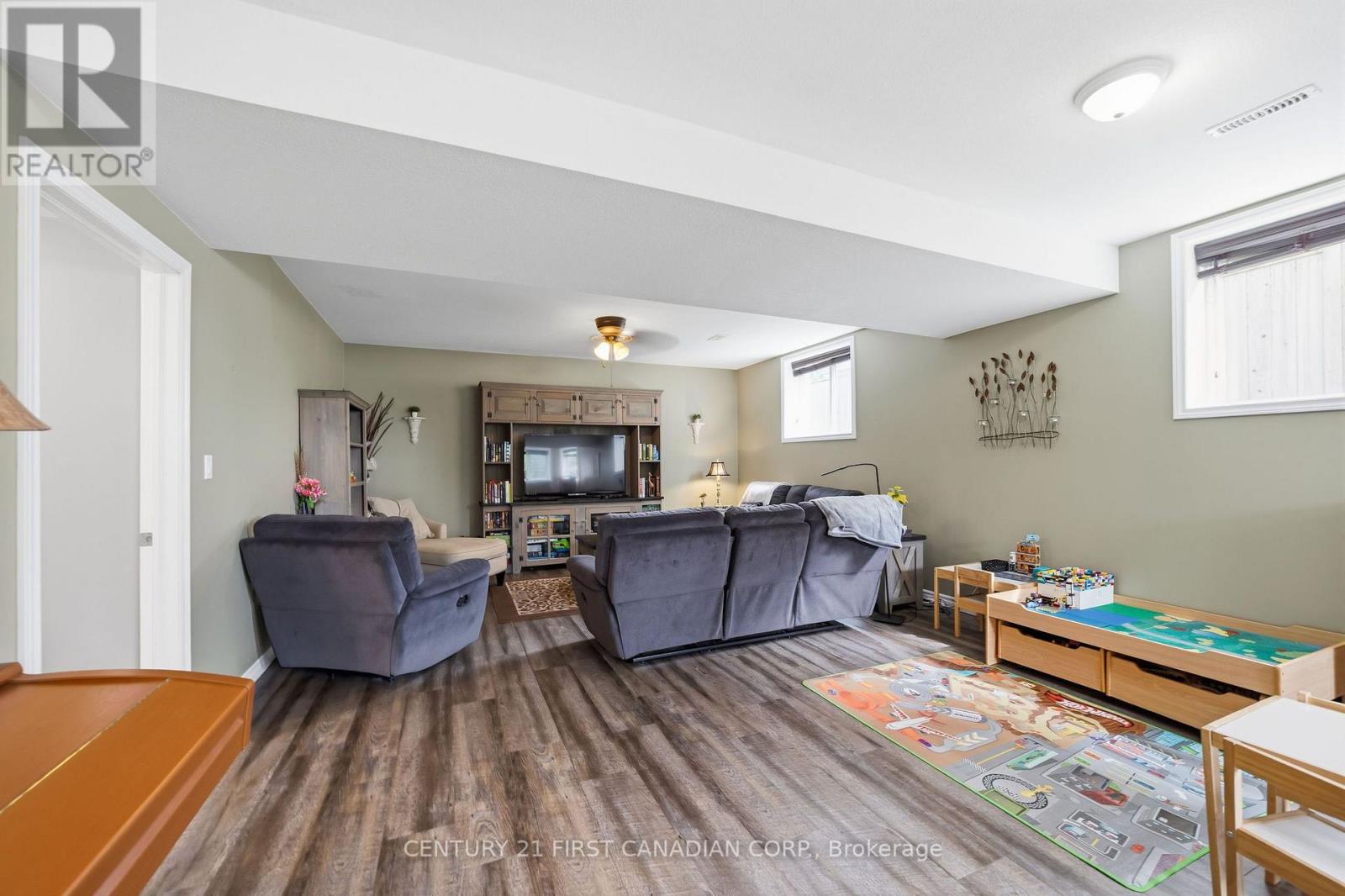 102 Watson Street, Lucan Biddulph, Ontario  N0M 2J0 - Photo 24 - X13745826