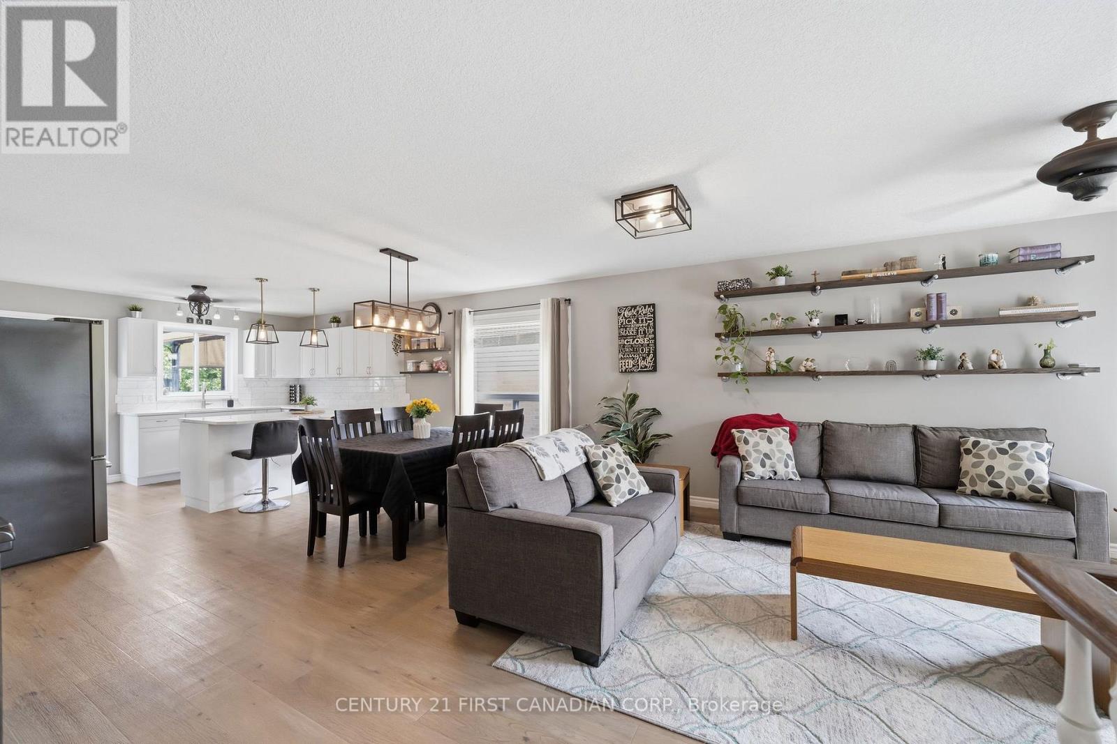 102 Watson Street, Lucan Biddulph, Ontario  N0M 2J0 - Photo 9 - X13745826