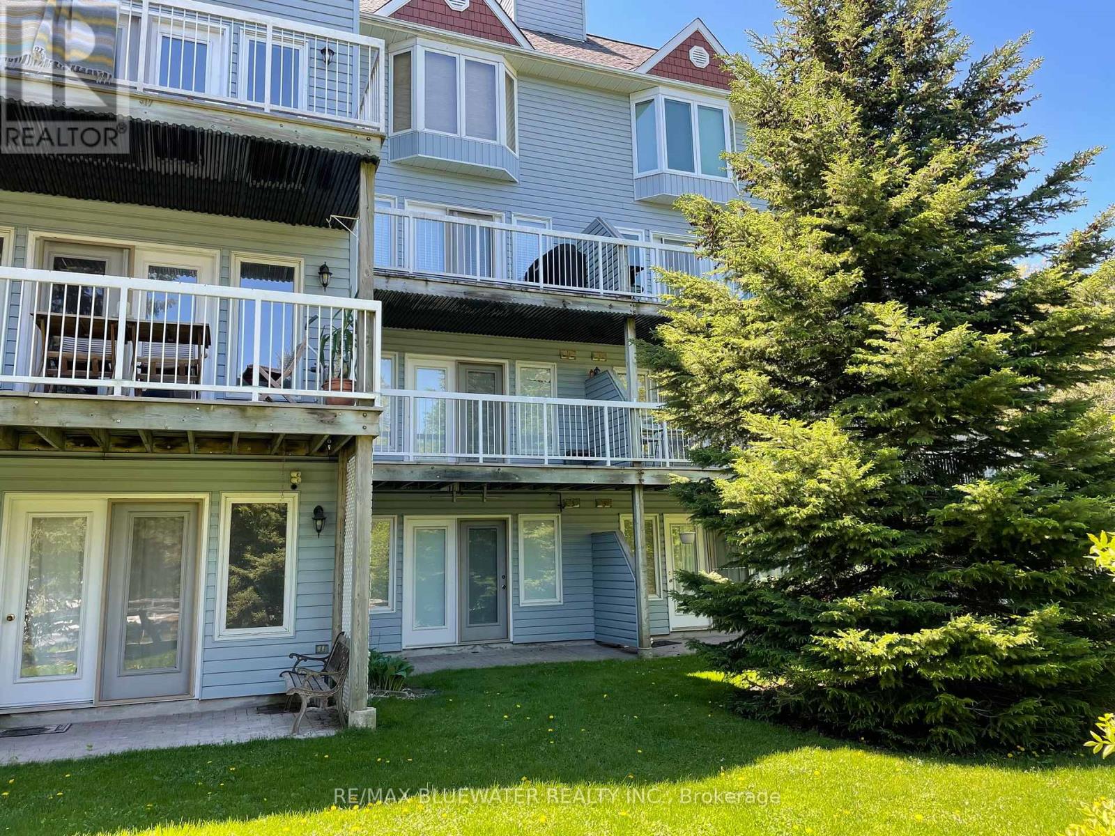 7 - 48 Ontario Street S, Lambton Shores, Ontario  N0M 1T0 - Photo 4 - X13745842