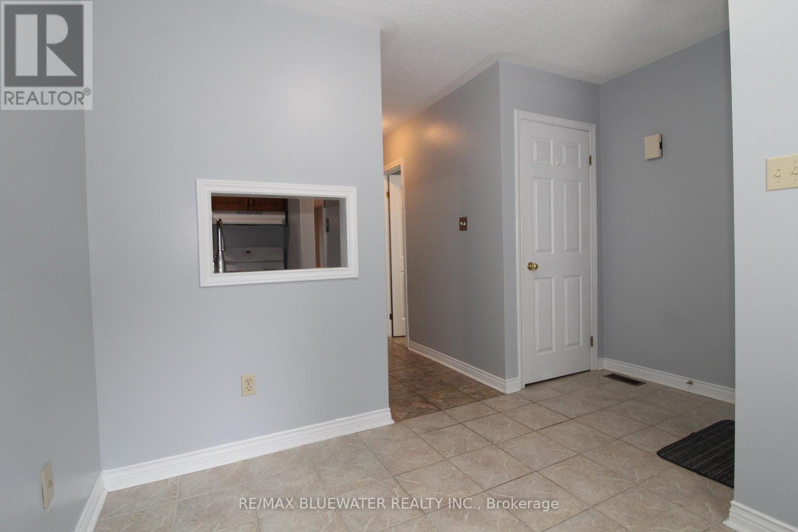7 - 48 Ontario Street S, Lambton Shores, Ontario  N0M 1T0 - Photo 8 - X13745842