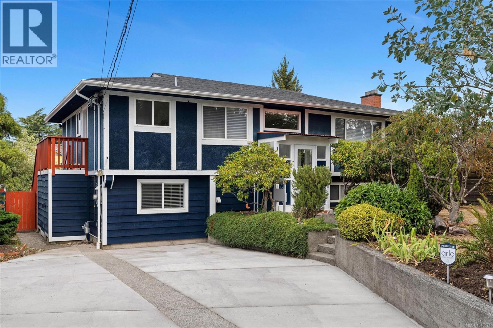 1640 Earlston Ave, Saanich, British Columbia