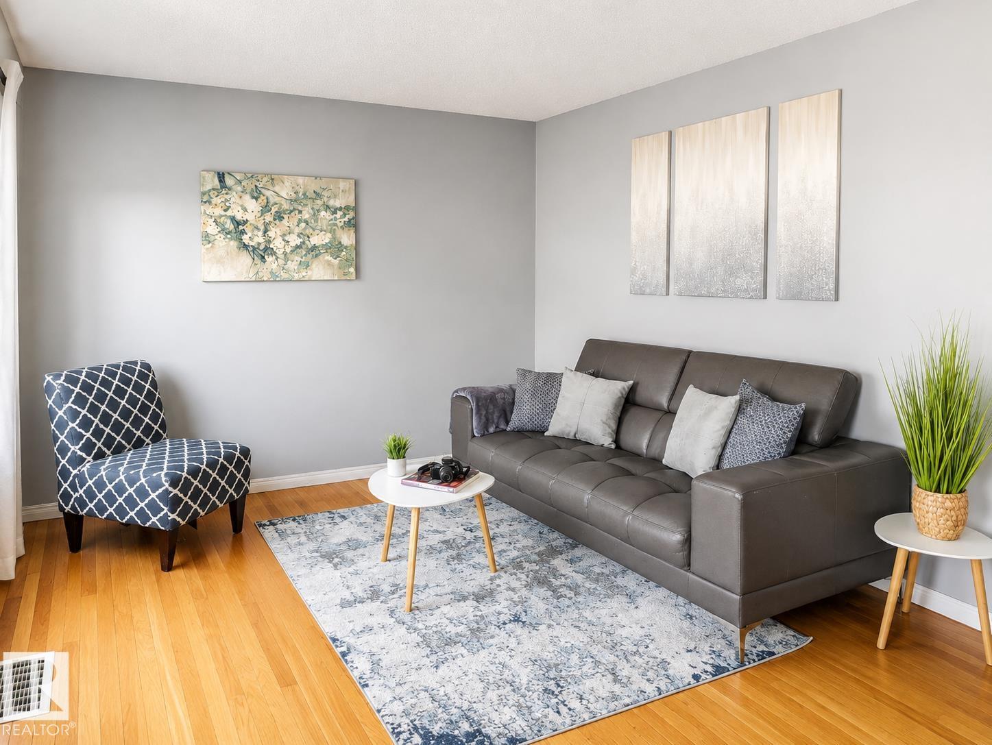 10532 157 ST NW, Edmonton, Alberta