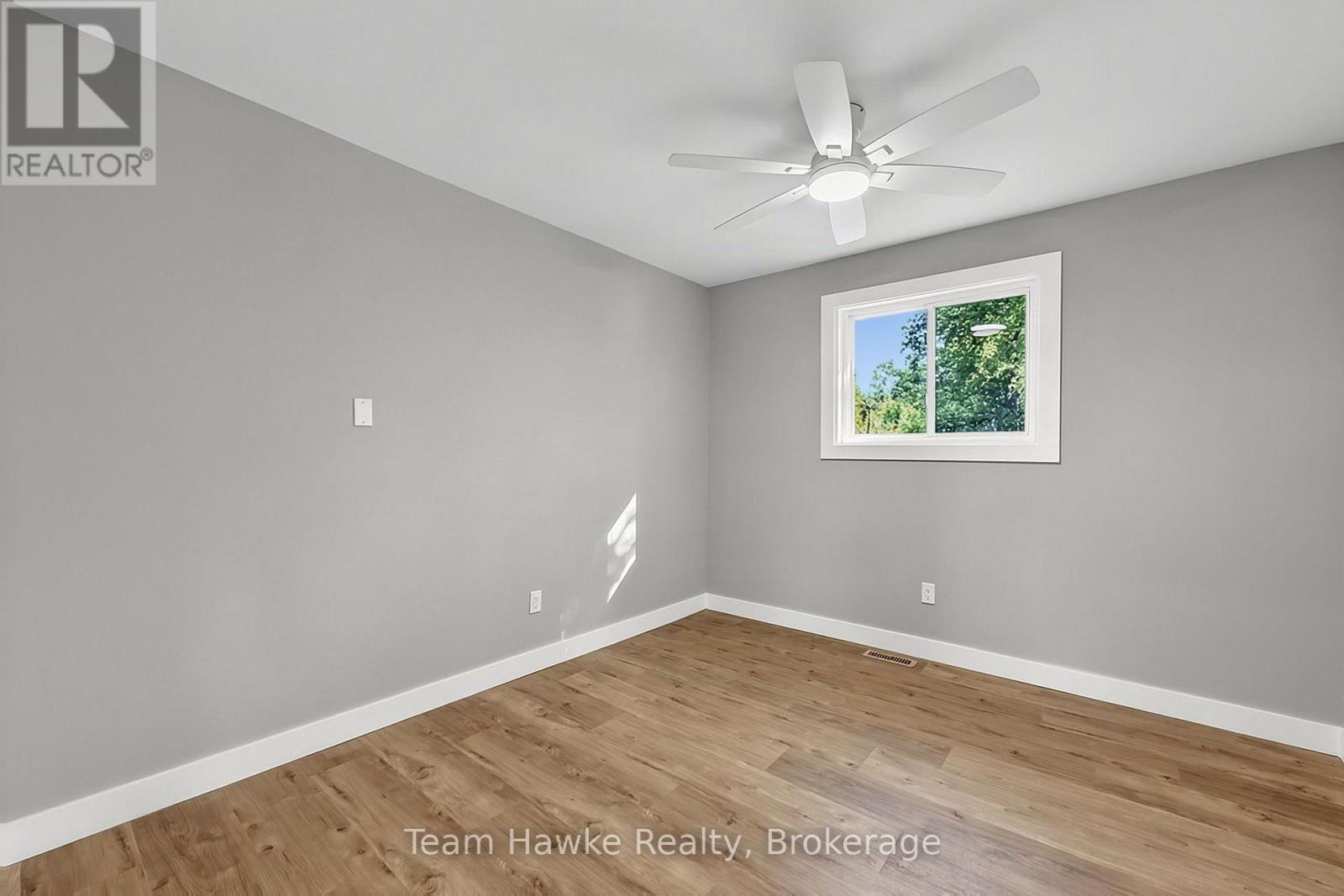 45 Easton Avenue, Tay, Ontario  L0K 1R0 - Photo 14 - S13745810
