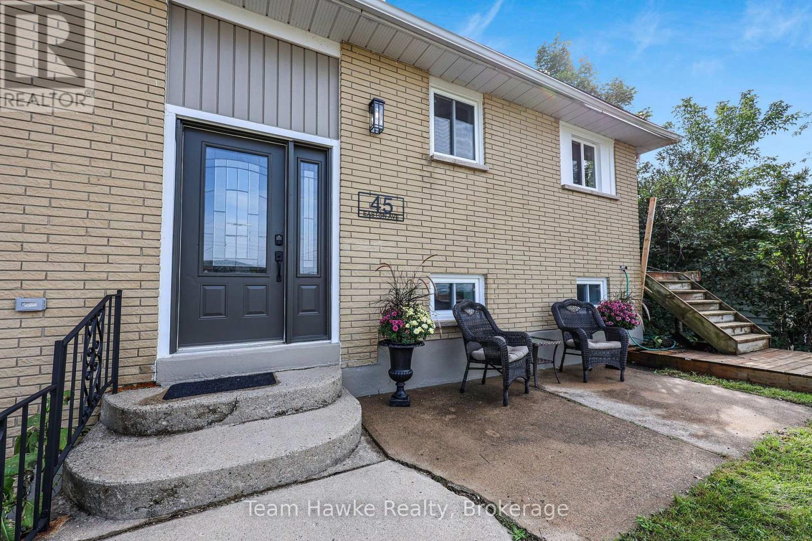 45 Easton Avenue, Tay, Ontario  L0K 1R0 - Photo 3 - S13745810