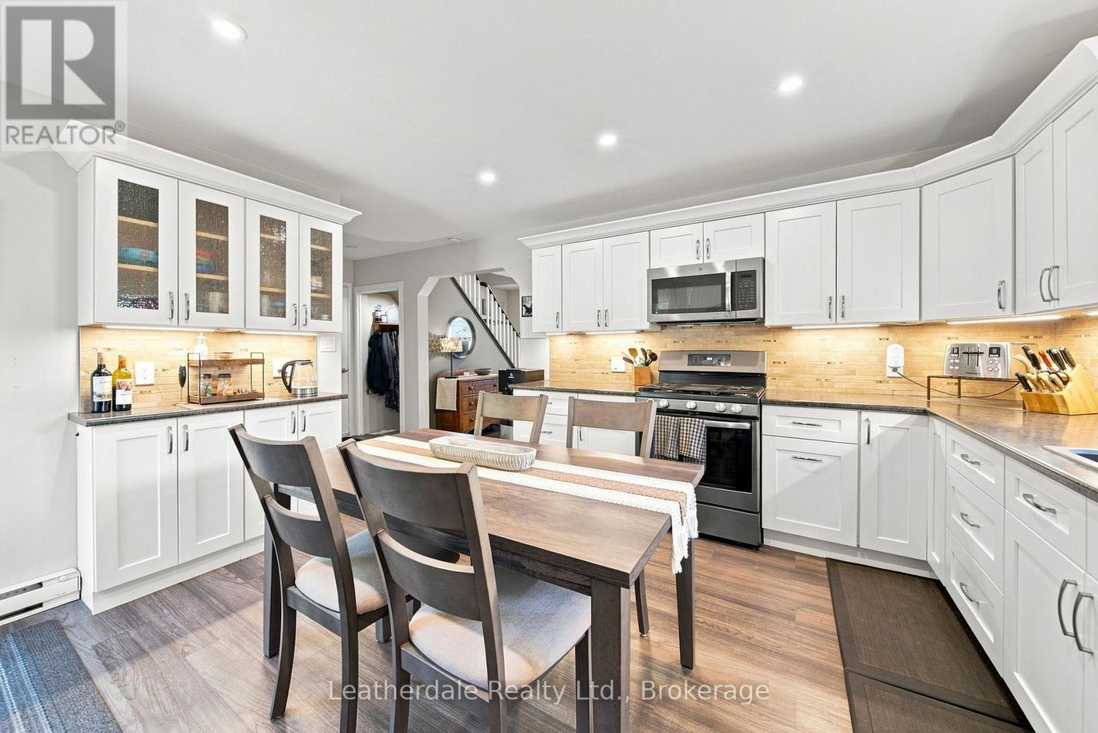 354 Arthur Street, Orillia, Ontario  L3V 3M8 - Photo 10 - S13745886