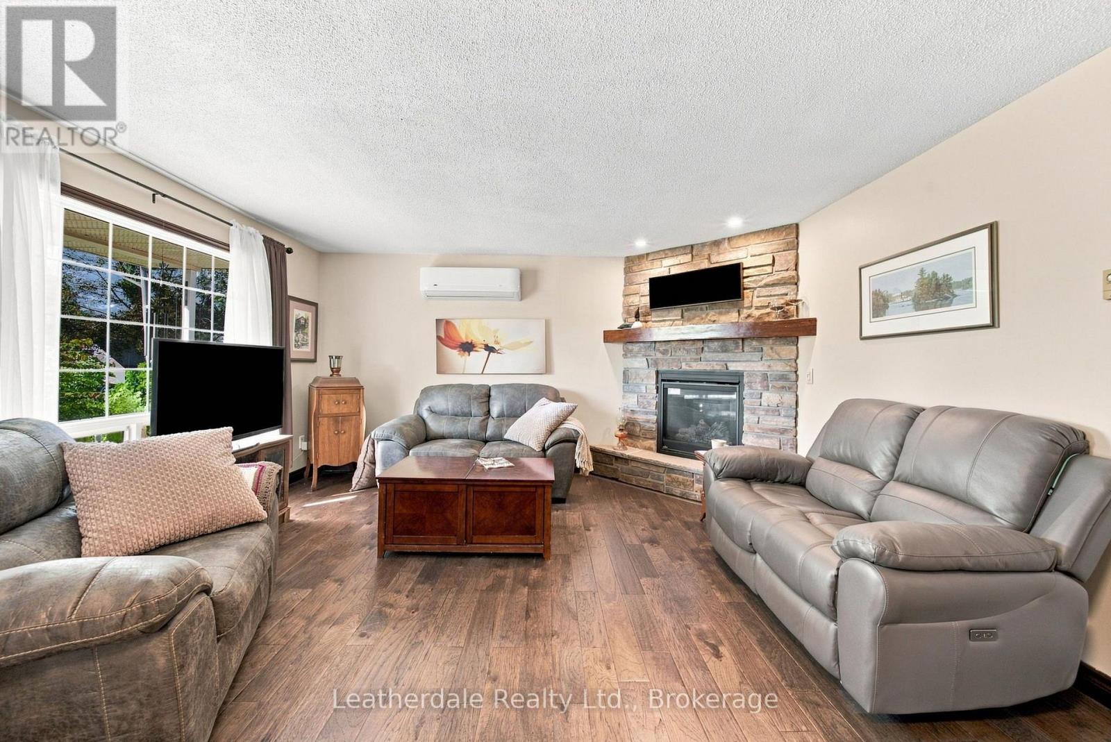 354 Arthur Street, Orillia, Ontario  L3V 3M8 - Photo 5 - S13745886