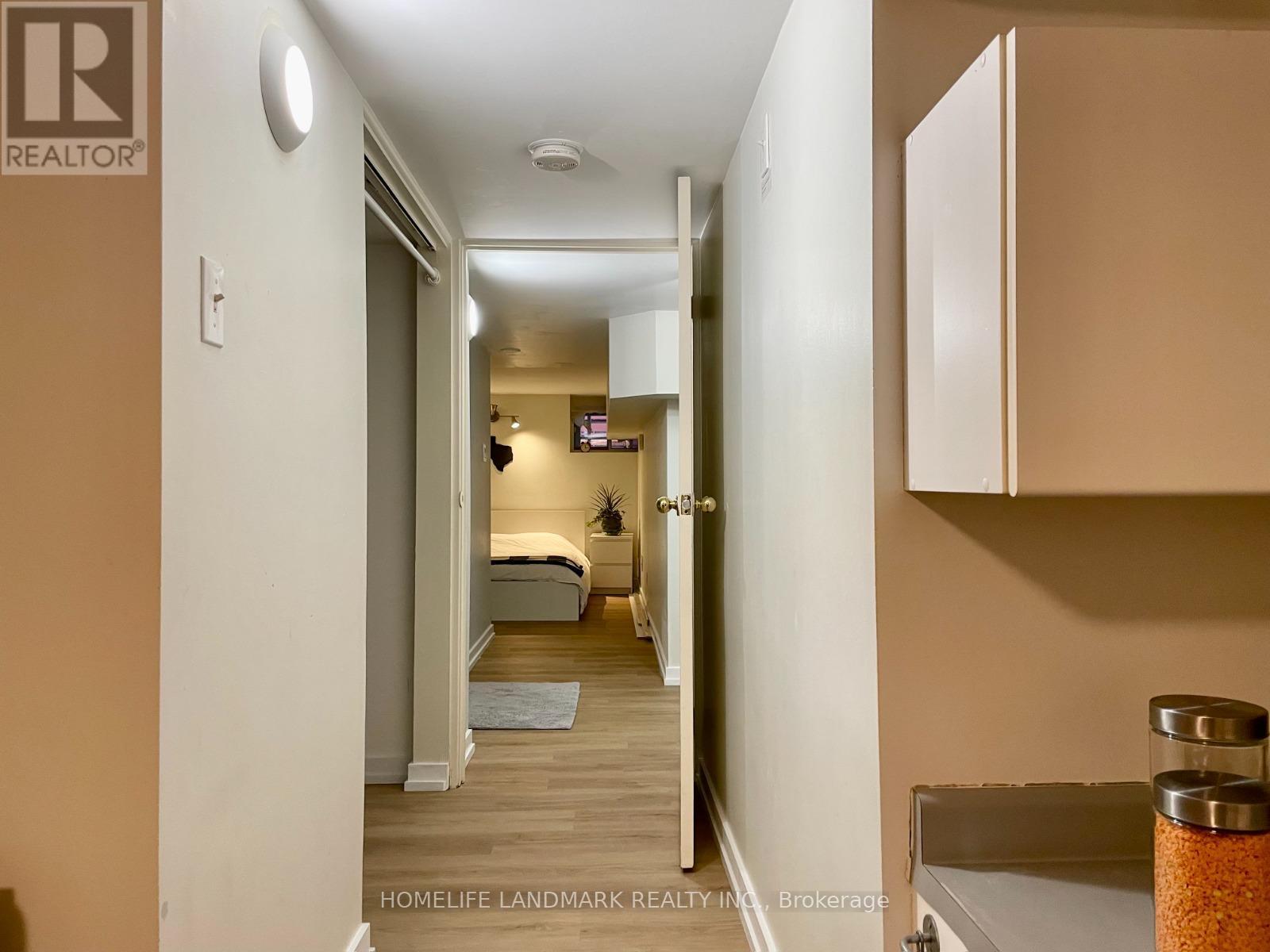 Basement - 21 Palmerston Gardens, Toronto, Ontario  M6G 1V8 - Photo 2 - C13745980