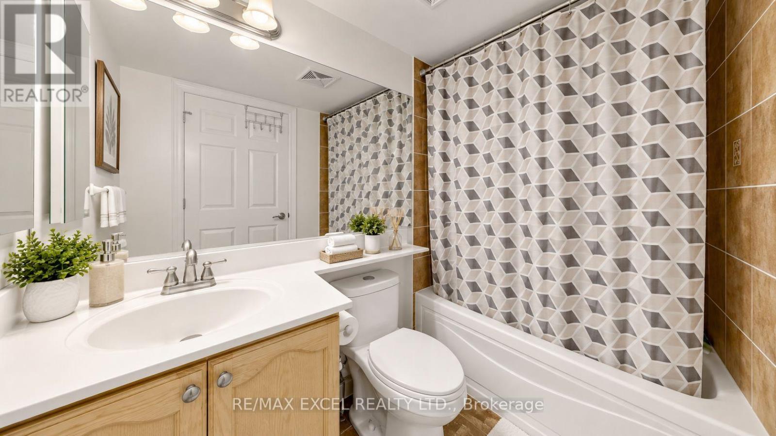 2510 - 15 Greenview Avenue, Toronto, Ontario  M2M 4M7 - Photo 7 - C13745984