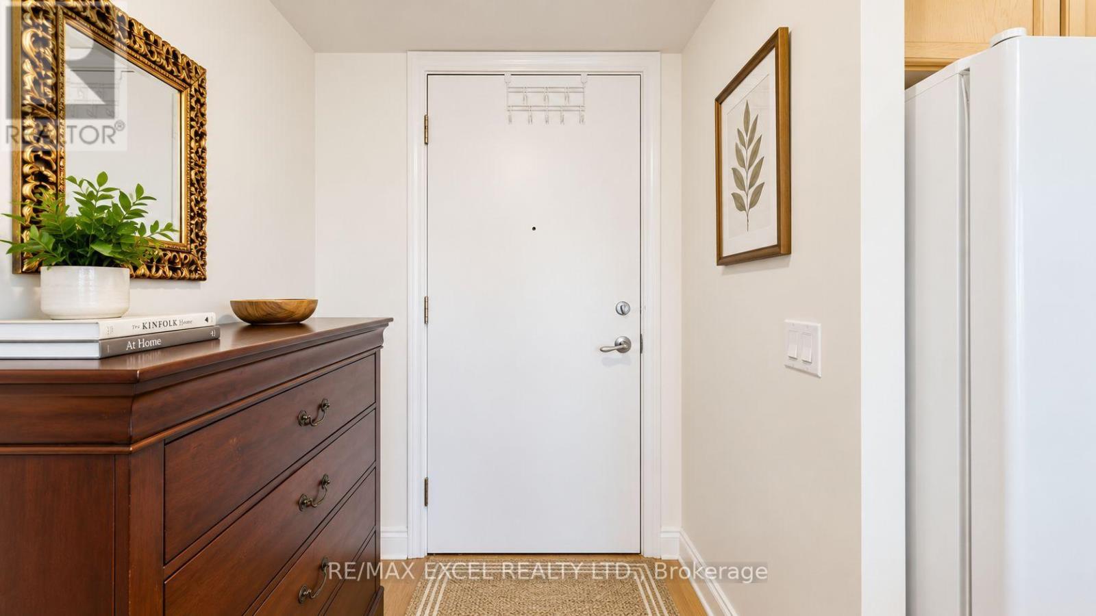 2510 - 15 Greenview Avenue, Toronto, Ontario  M2M 4M7 - Photo 9 - C13745984