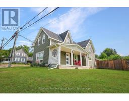 33 MAPLE AVENUE, Dysart et al, Ontario
