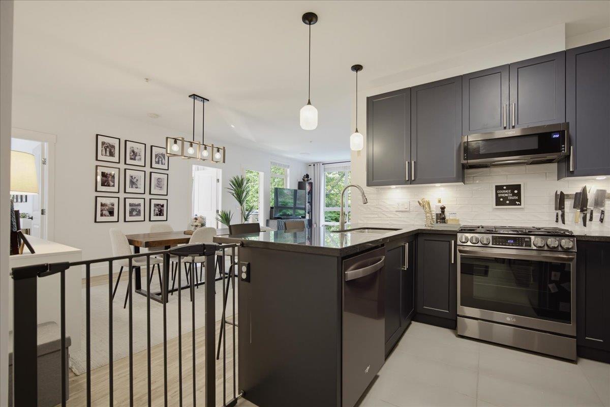 221 15918 26th Avenue, Surrey, British Columbia  V3Z 5K3 - Photo 7 - R3161545