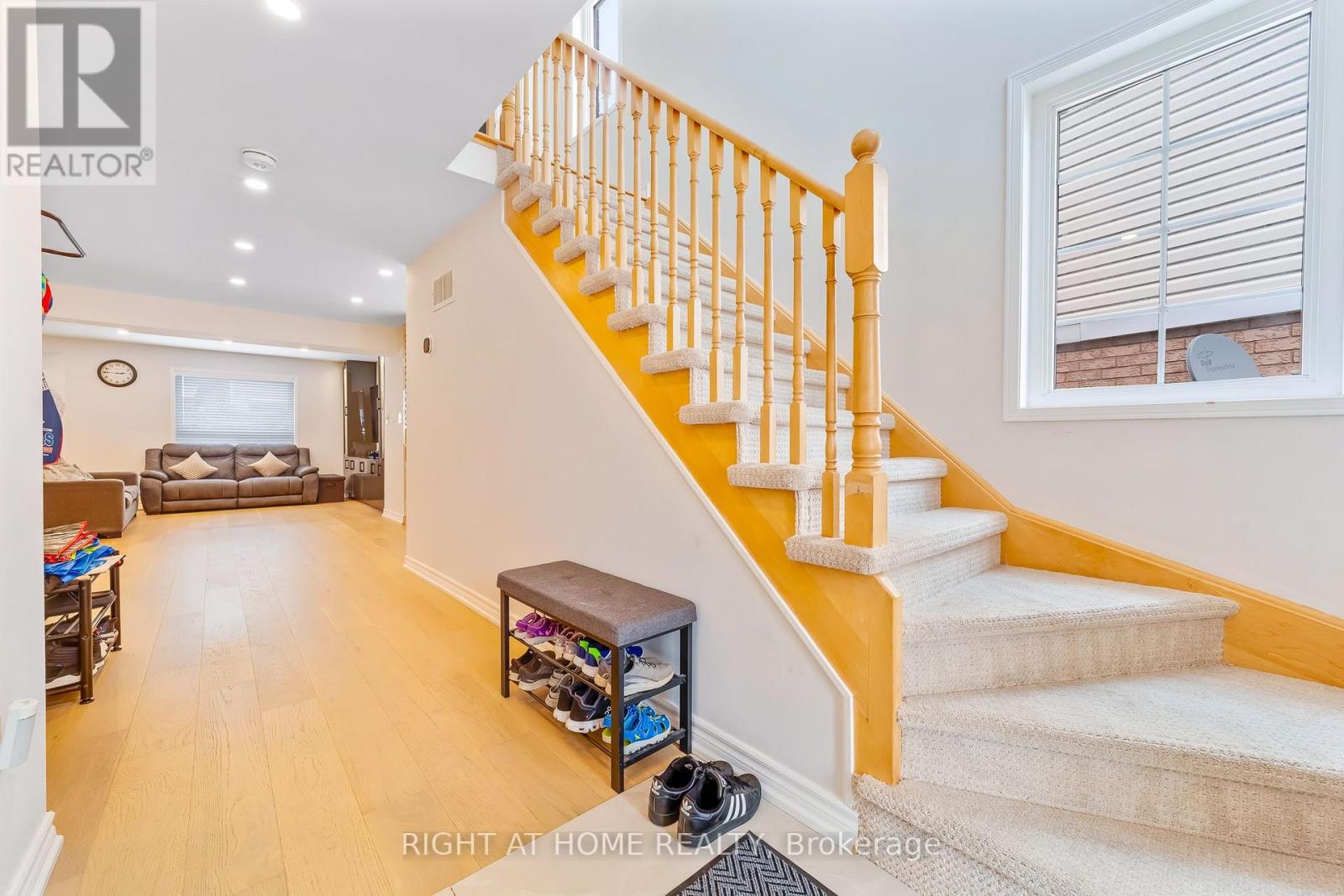1300 Ravencliffe Court, Oshawa, Ontario  L1K 2Y3 - Photo 26 - E13745854