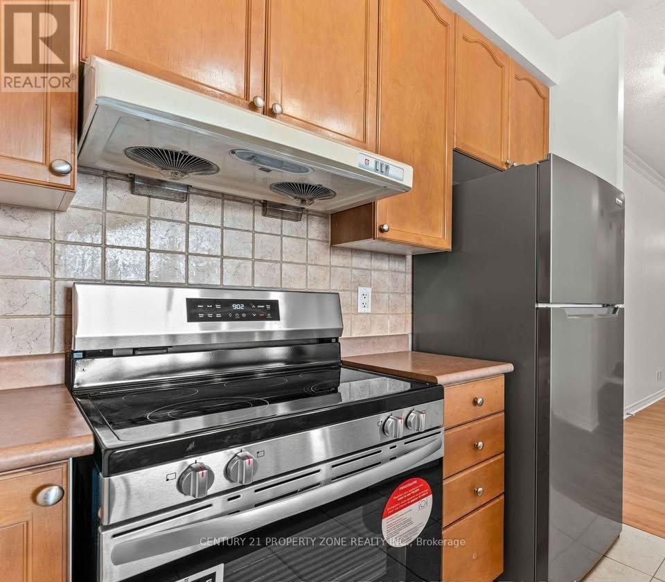 Ph42 - 18 Mondeo Drive, Toronto, Ontario  M1P 5C8 - Photo 5 - E13745858