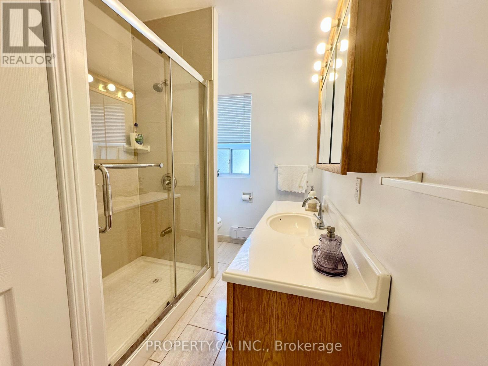A - 1854 Danforth Avenue, Toronto, Ontario  M4C 1J4 - Photo 14 - E13745866