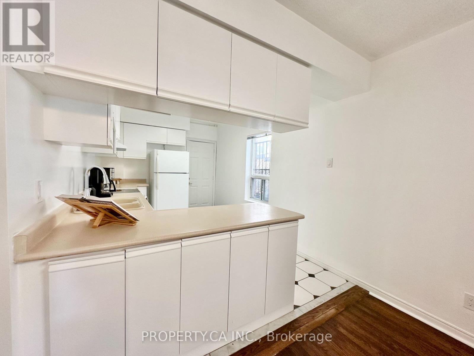A - 1854 Danforth Avenue, Toronto, Ontario  M4C 1J4 - Photo 15 - E13745866