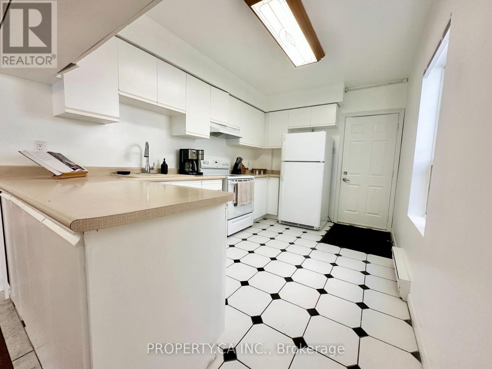 A - 1854 Danforth Avenue, Toronto, Ontario  M4C 1J4 - Photo 16 - E13745866