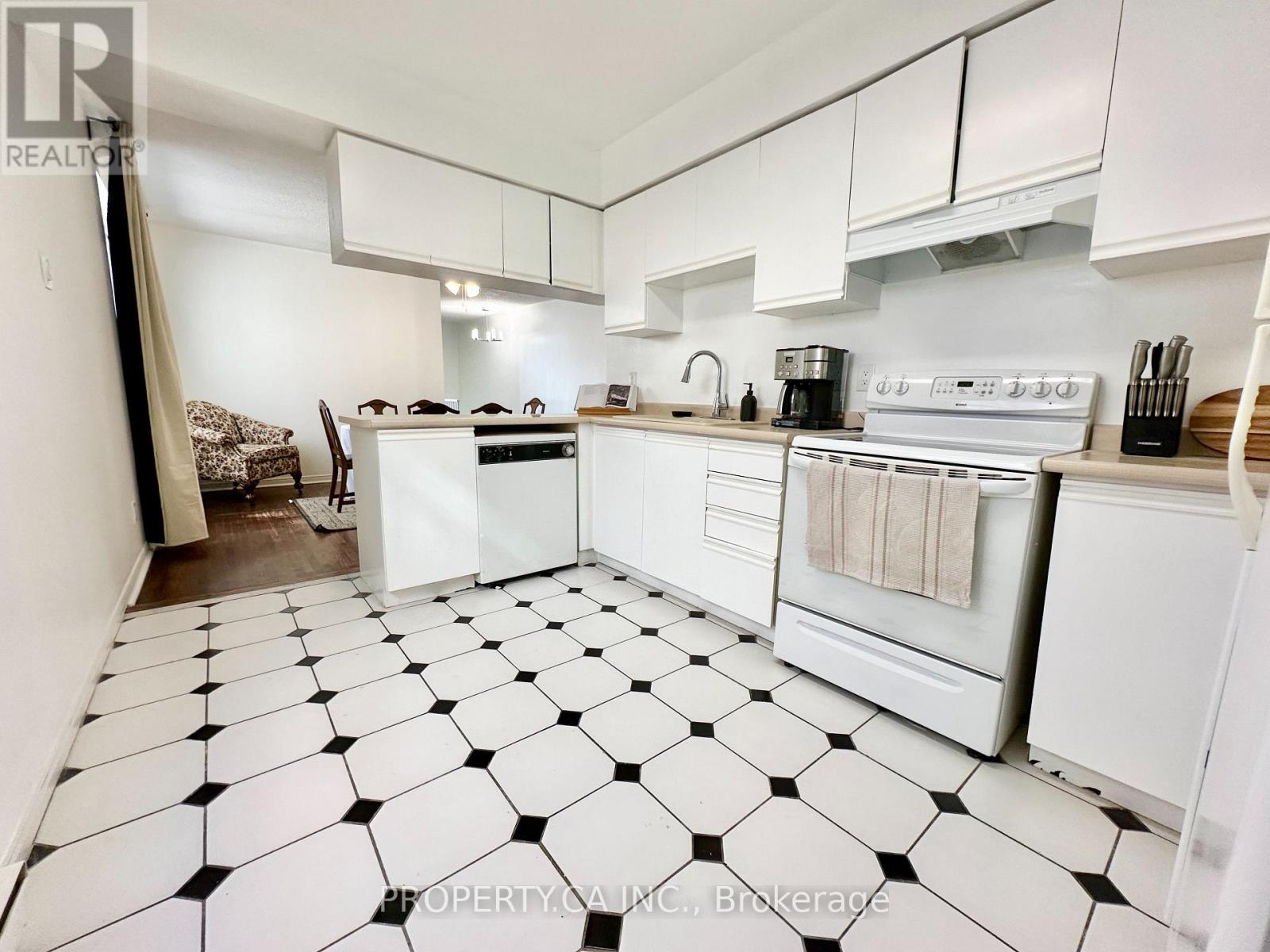 A - 1854 Danforth Avenue, Toronto, Ontario  M4C 1J4 - Photo 18 - E13745866