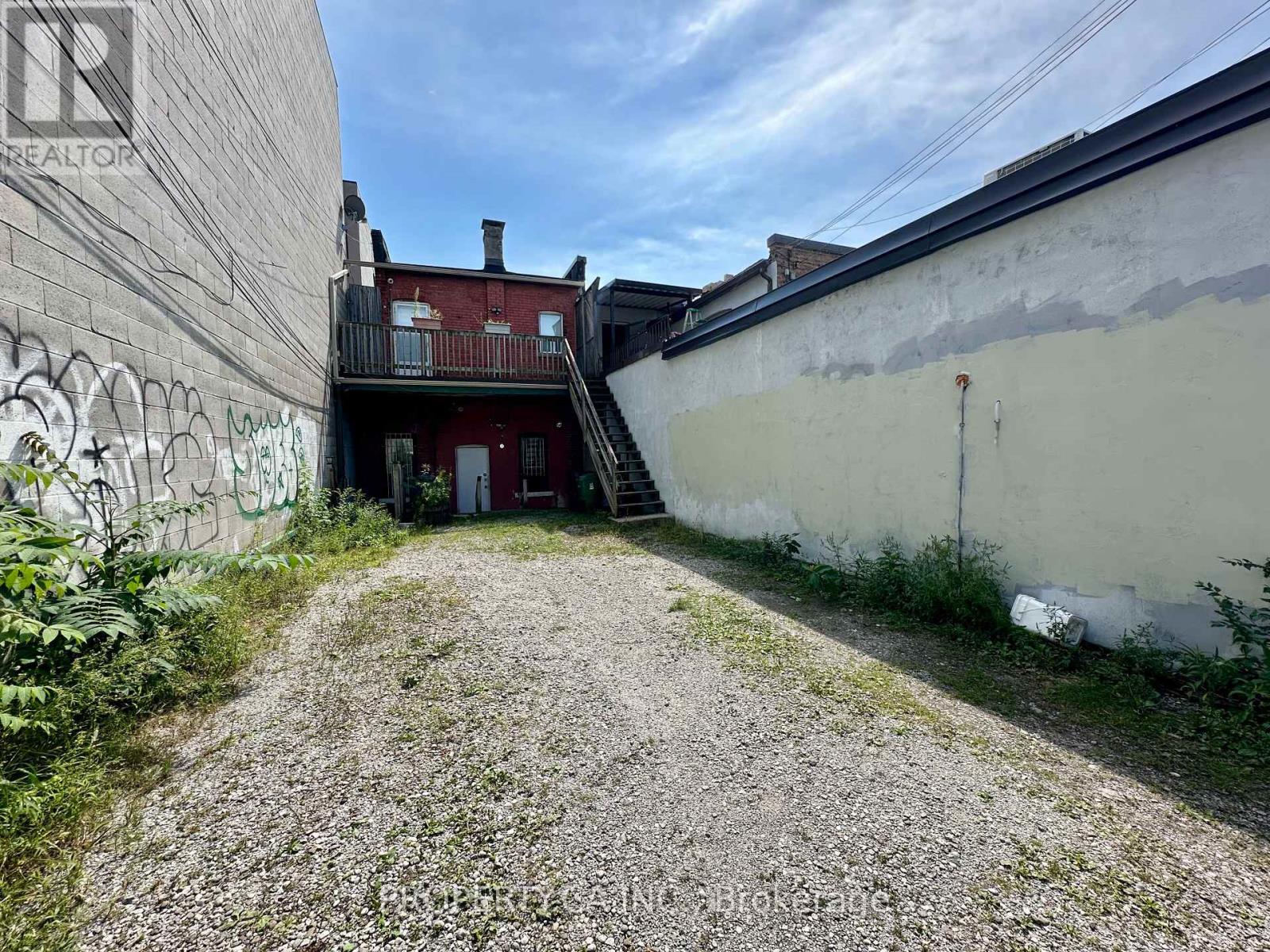 A - 1854 Danforth Avenue, Toronto, Ontario  M4C 1J4 - Photo 25 - E13745866