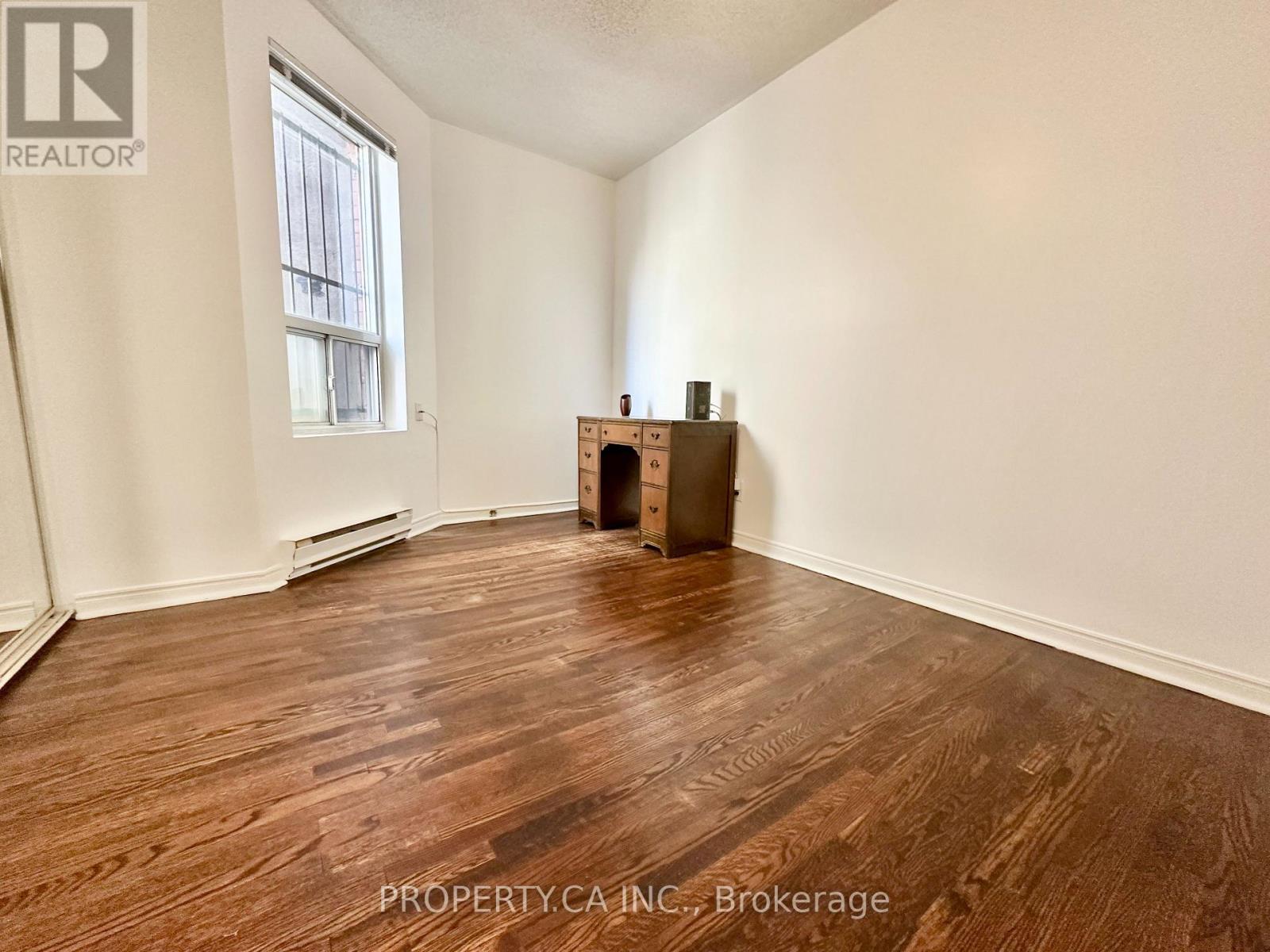 A - 1854 Danforth Avenue, Toronto, Ontario  M4C 1J4 - Photo 6 - E13745866