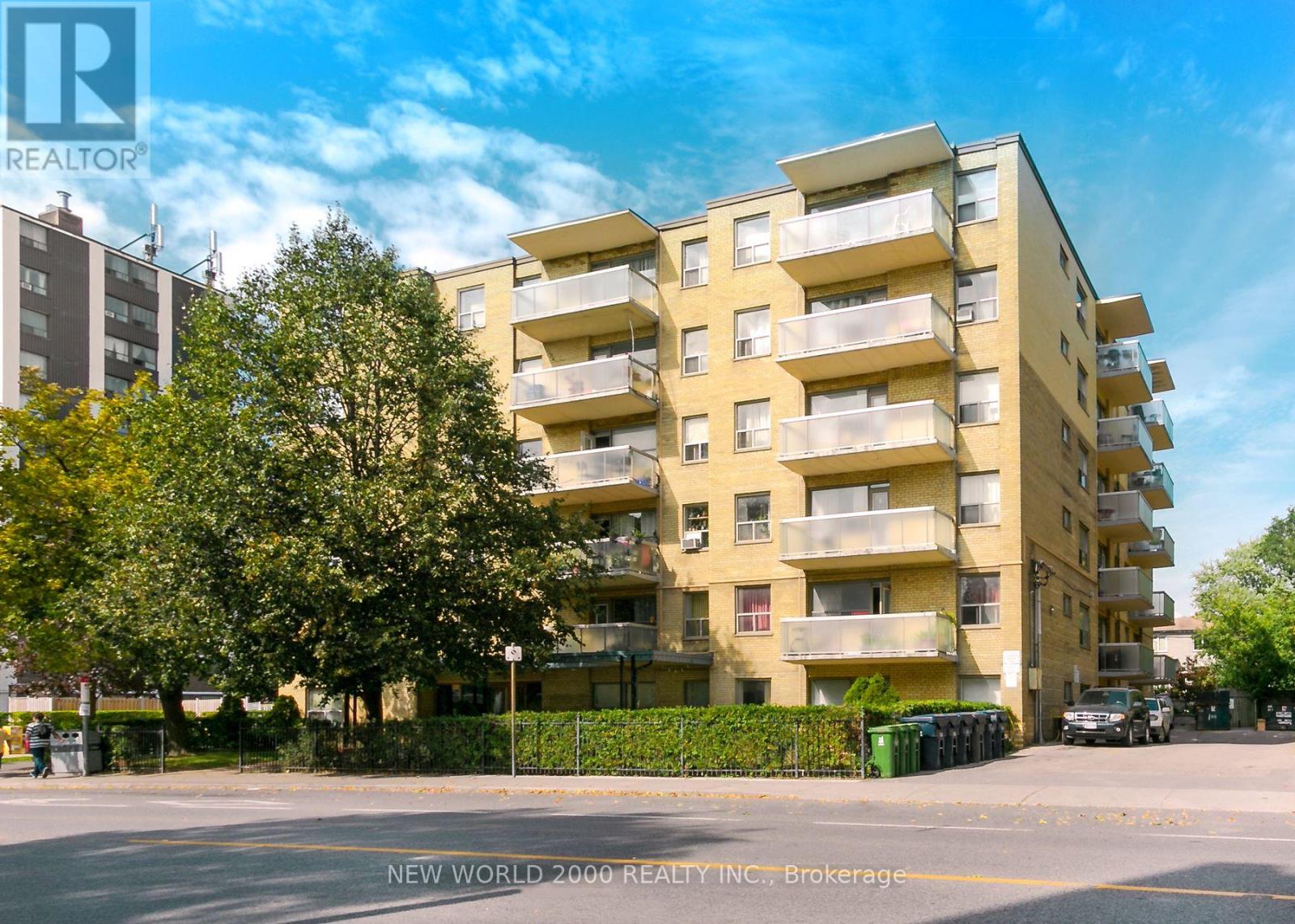 408 - 190 Cosburn Avenue, Toronto, Ontario  M4J 2M1 - Photo 4 - E13745968